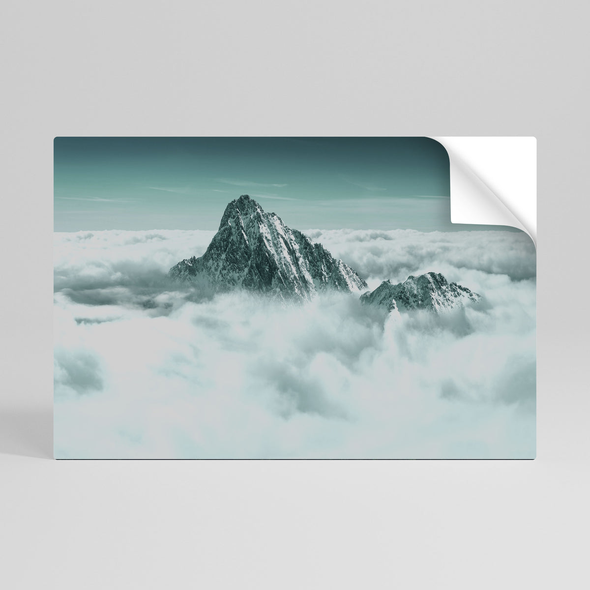 CLOUD-KISSED PEAK Vodorovný samolepicí plakát
