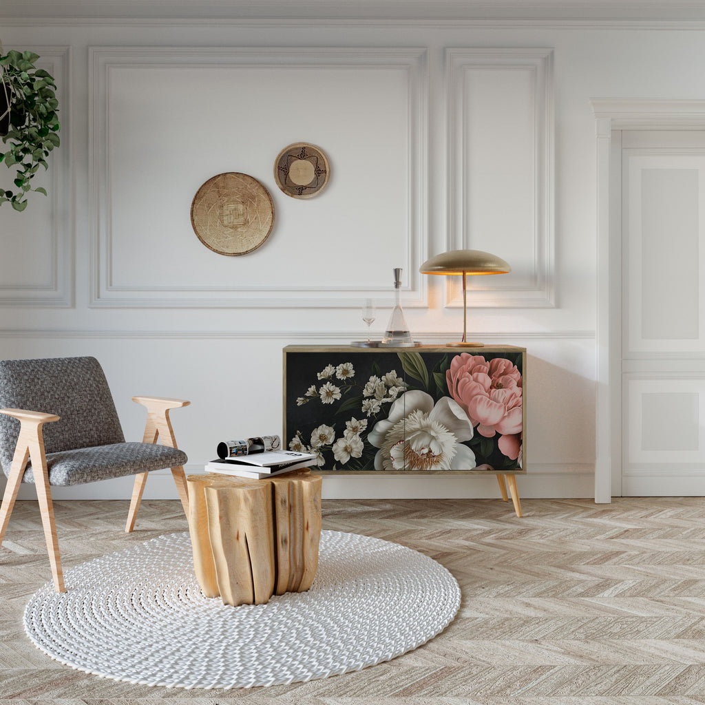 LUSH ELEGANCE 2-Door Sideboard