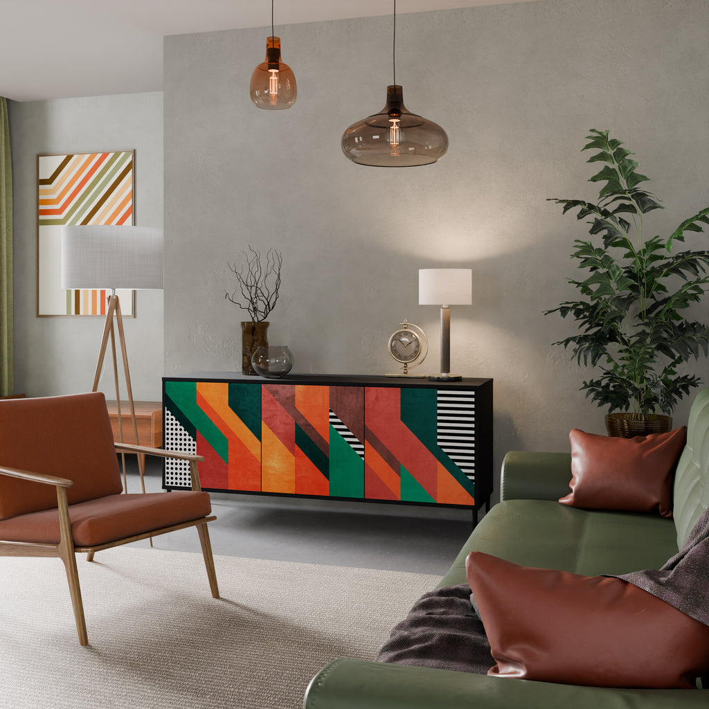 MAKESHIFT ARTISTRY Třídveřová komoda