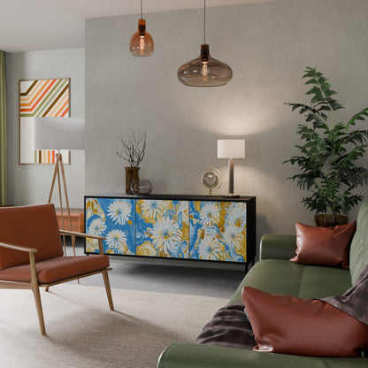 DAISY LUXE Třídveřová komoda