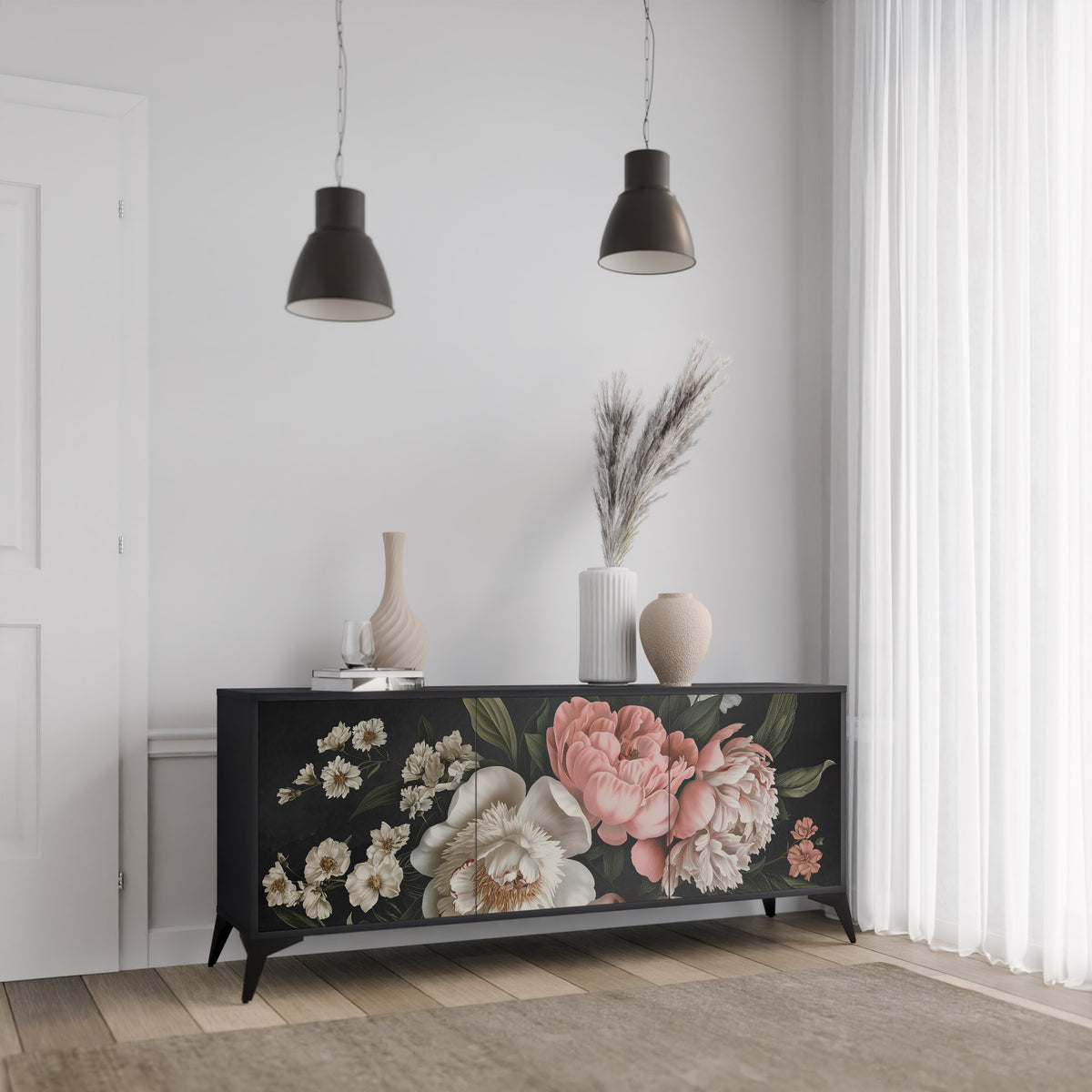 LUSH ELEGANCE Třídveřová komoda
