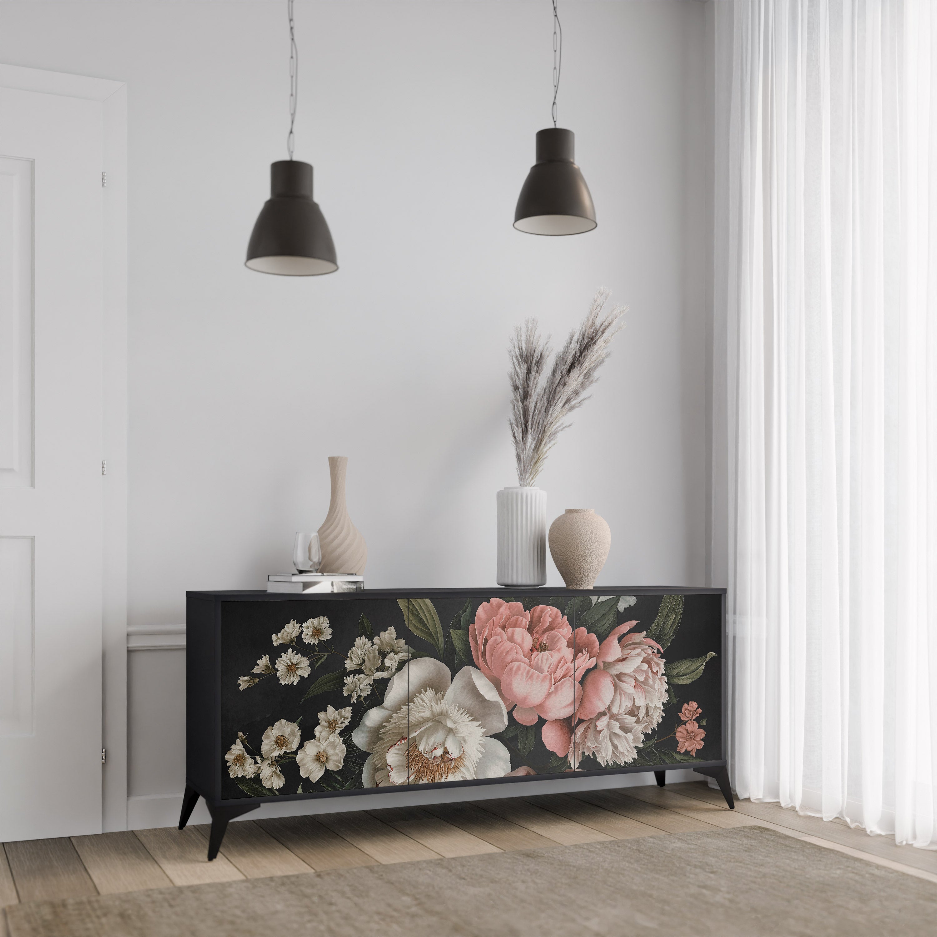LUSH ELEGANCE 3-Door Sideboard