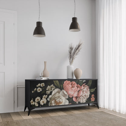 LUSH ELEGANCE Třídveřová komoda