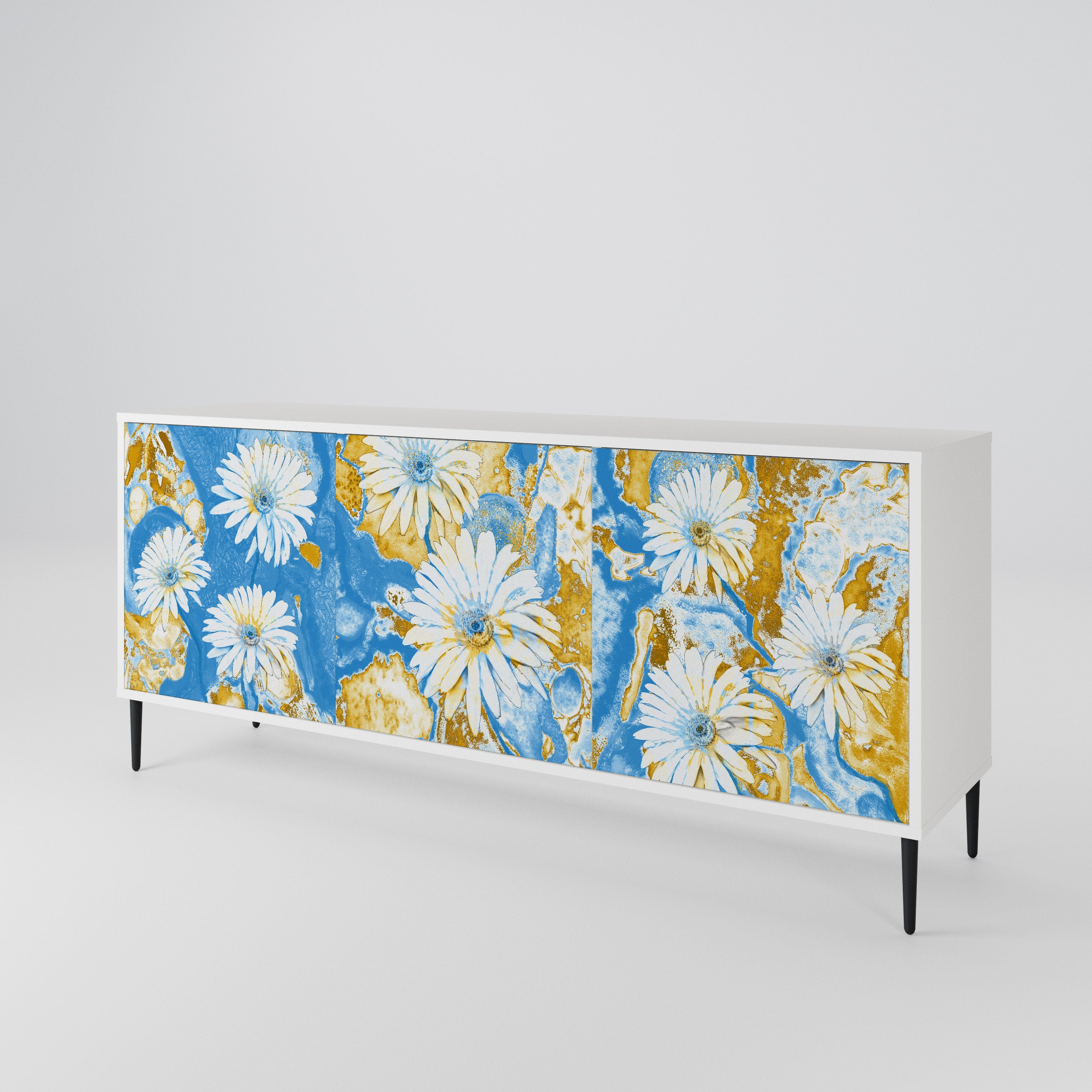 DAISY LUXE Třídveřová komoda