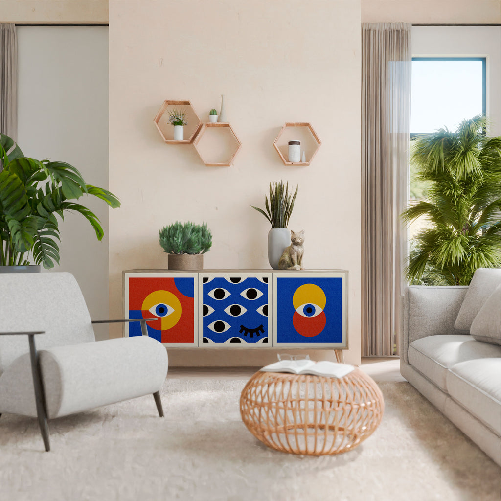 GEOMETRIC EYES Třídveřová komoda