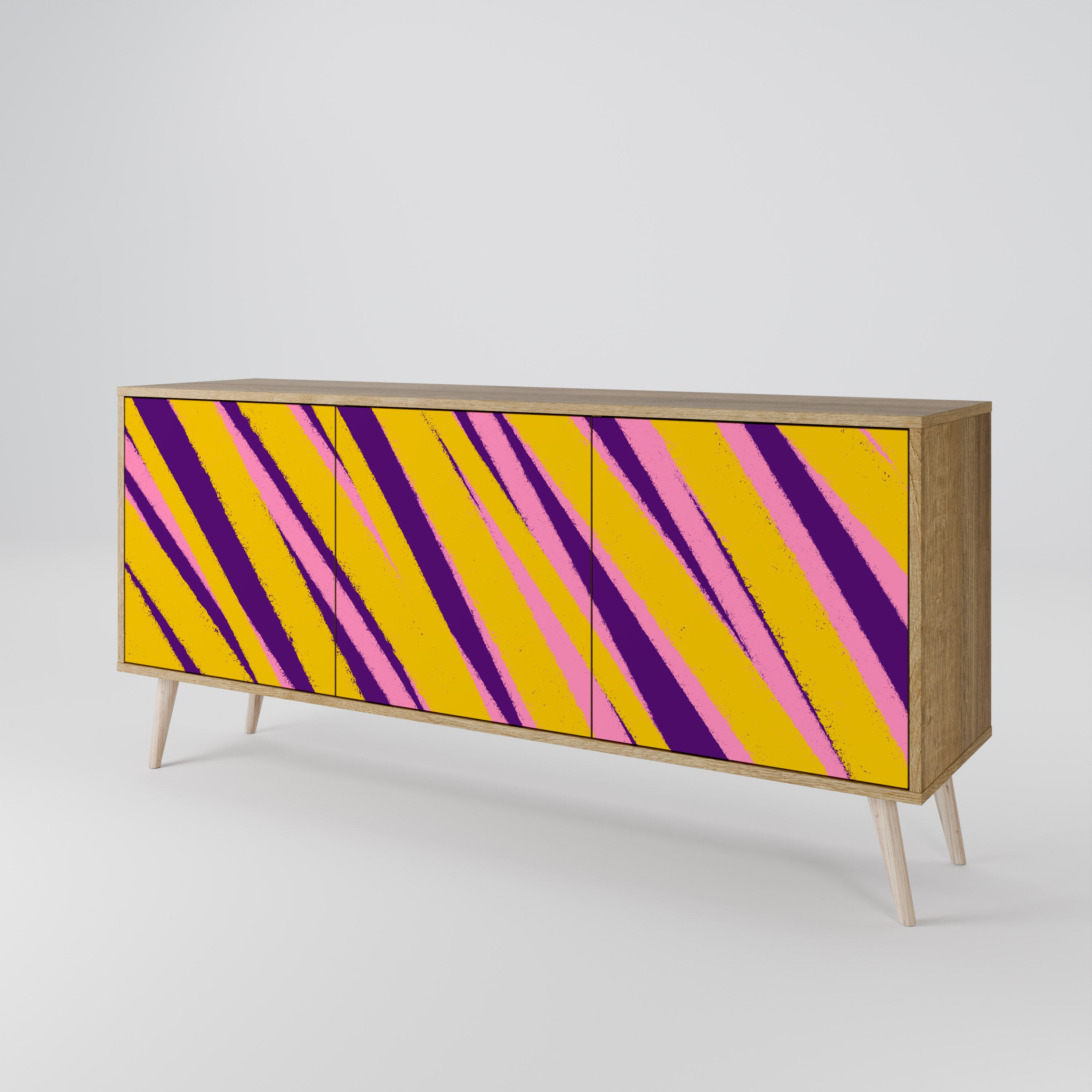 DREAMS COME TRUE 3-Door Sideboard