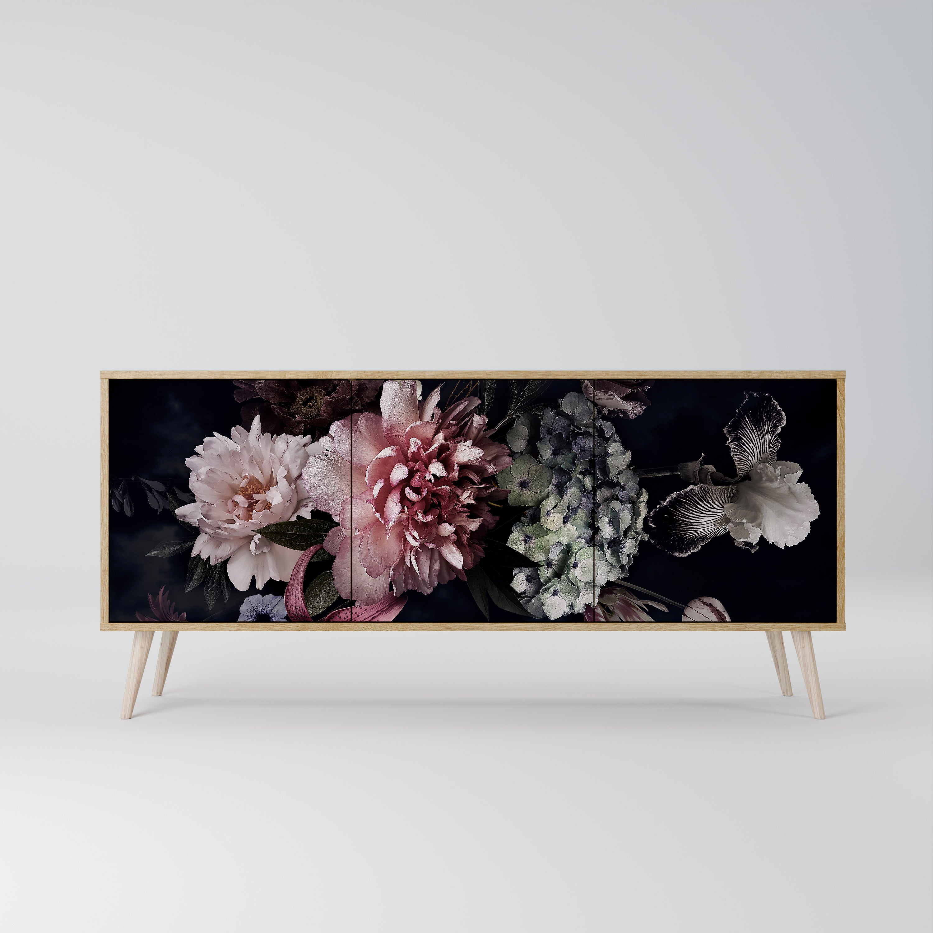 PURE BLOSSOM 3-Door Sideboard