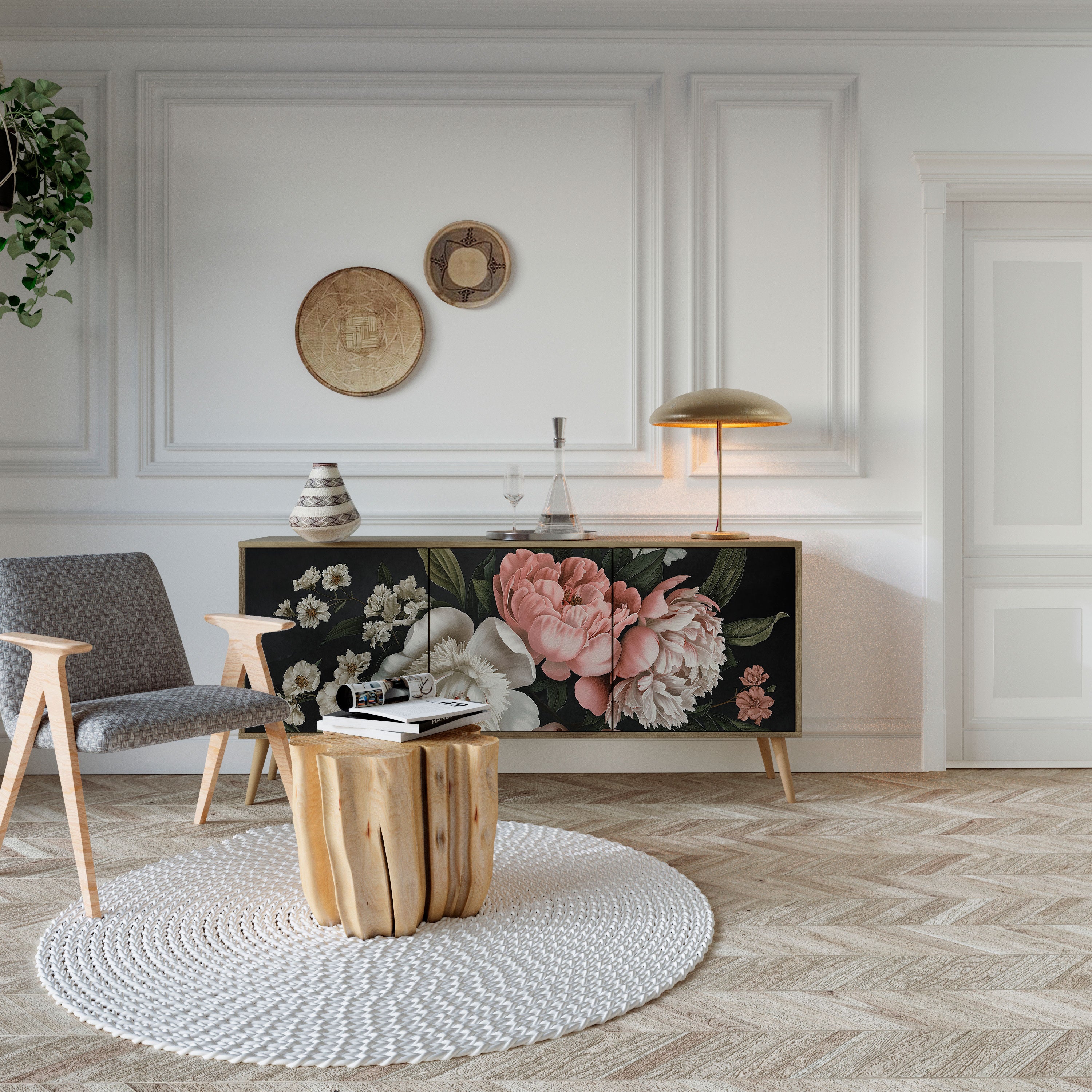 LUSH ELEGANCE 3-Door Sideboard