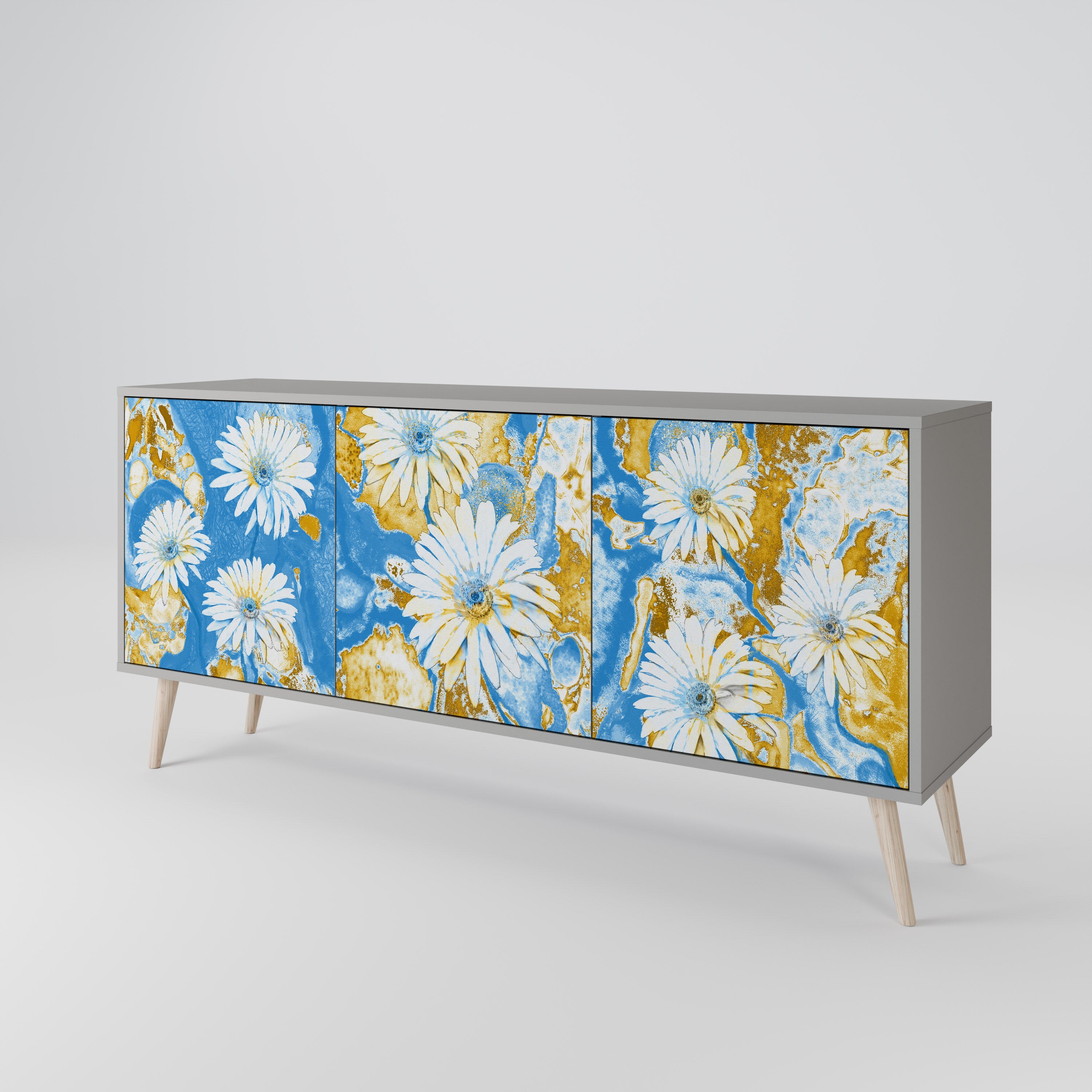 DAISY LUXE 3-Door Sideboard