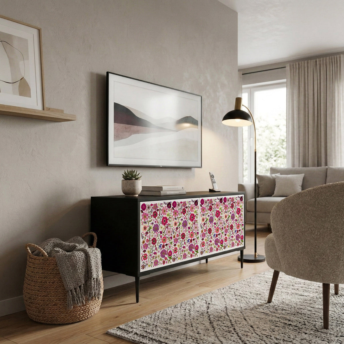 PETAL GARDEN Kompaktní dvoudveřový TV stolek