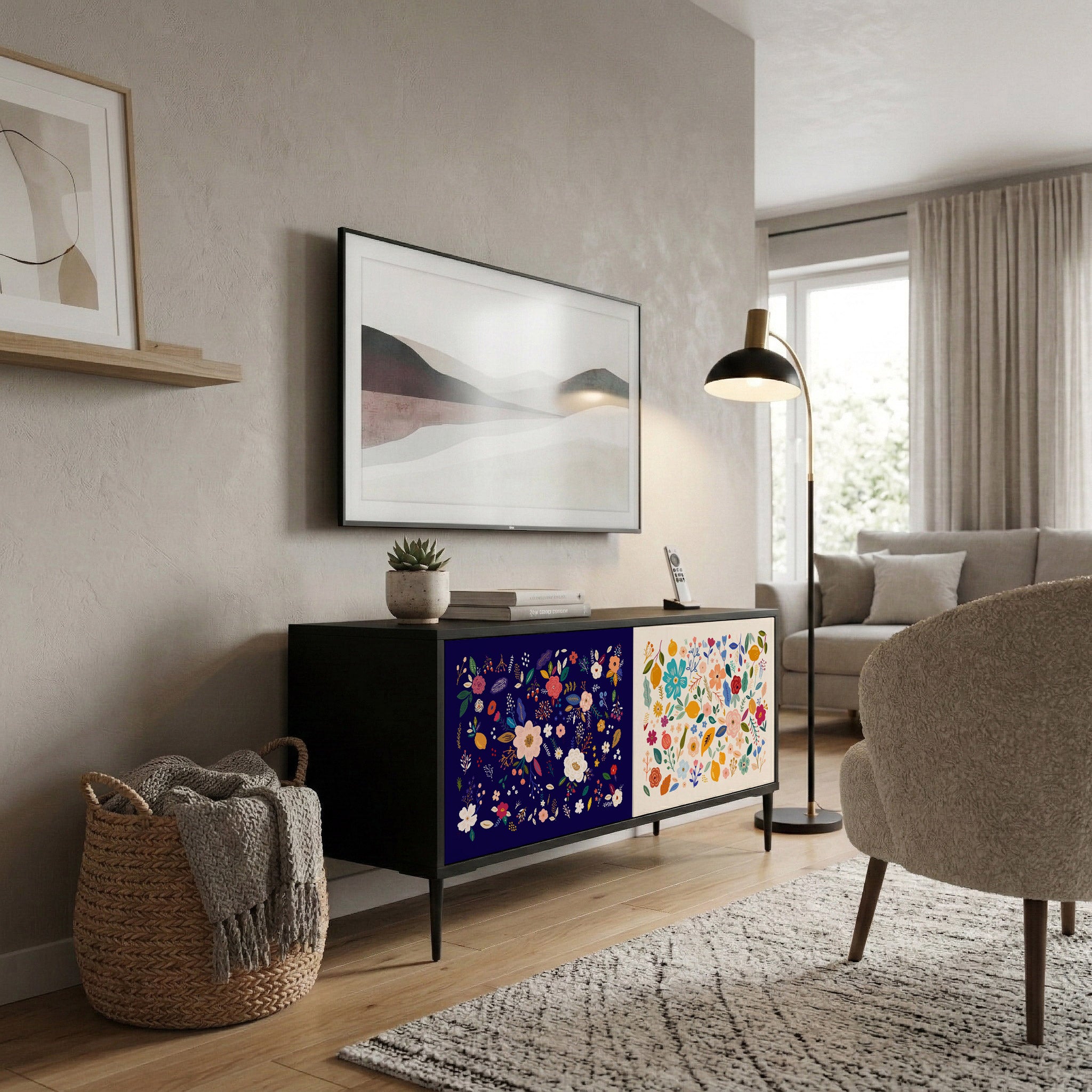 FLORAL COMBINATION Kompaktní dvoudveřový TV stolek