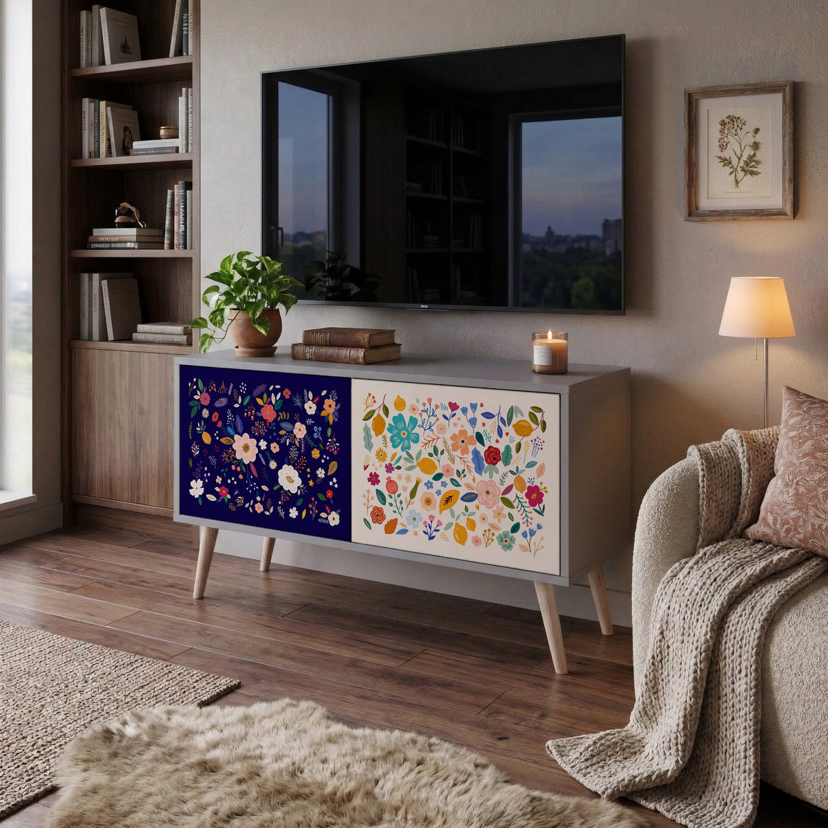 FLORAL COMBINATION Kompaktní dvoudveřový TV stolek