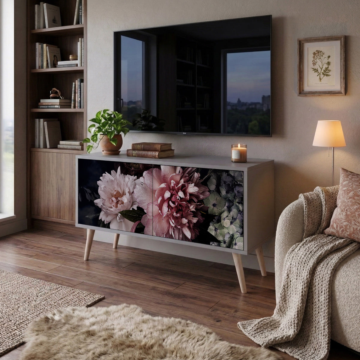 PURE BLOSSOM Kompaktní dvoudveřový TV stolek