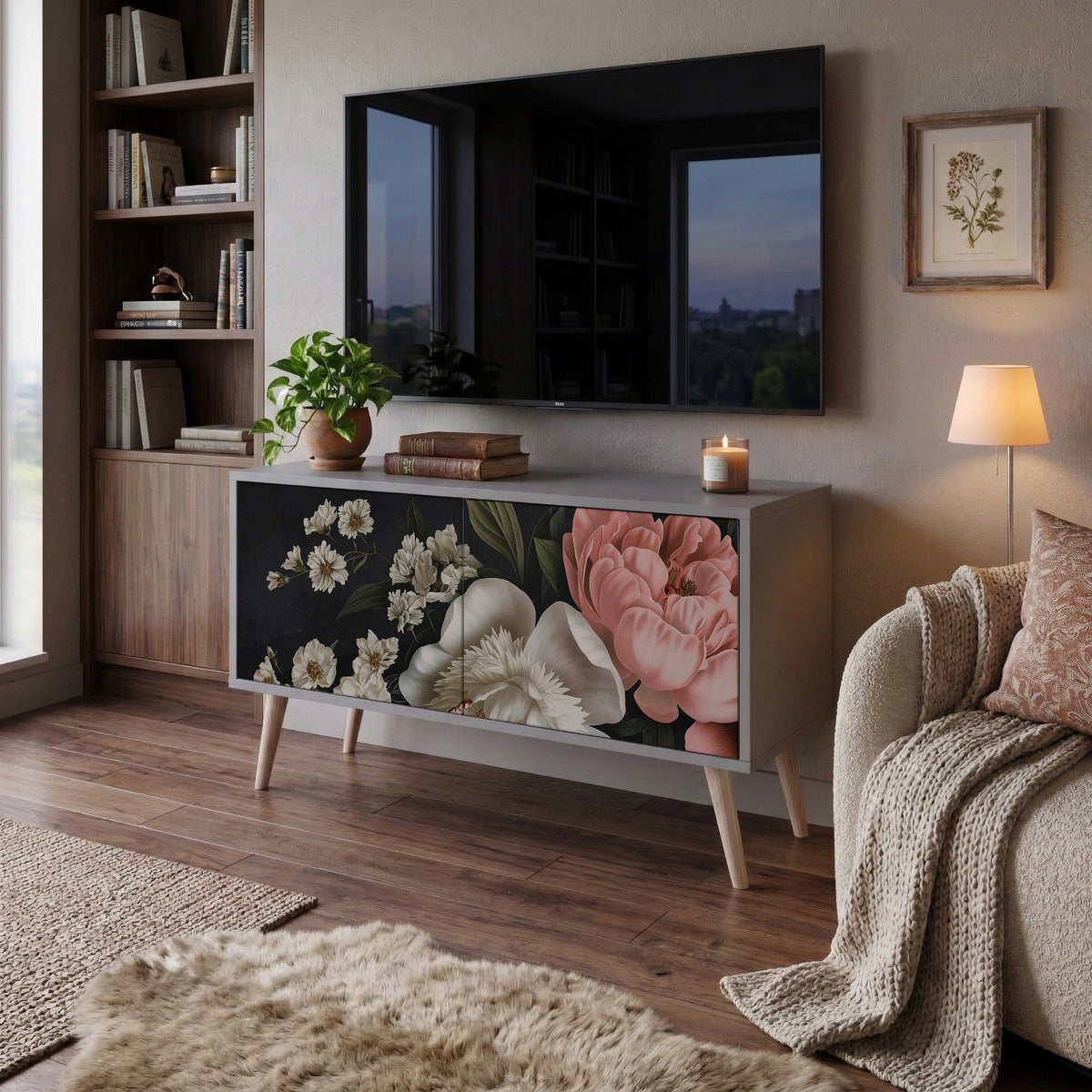 LUSH ELEGANCE Kompaktní dvoudveřový TV stolek