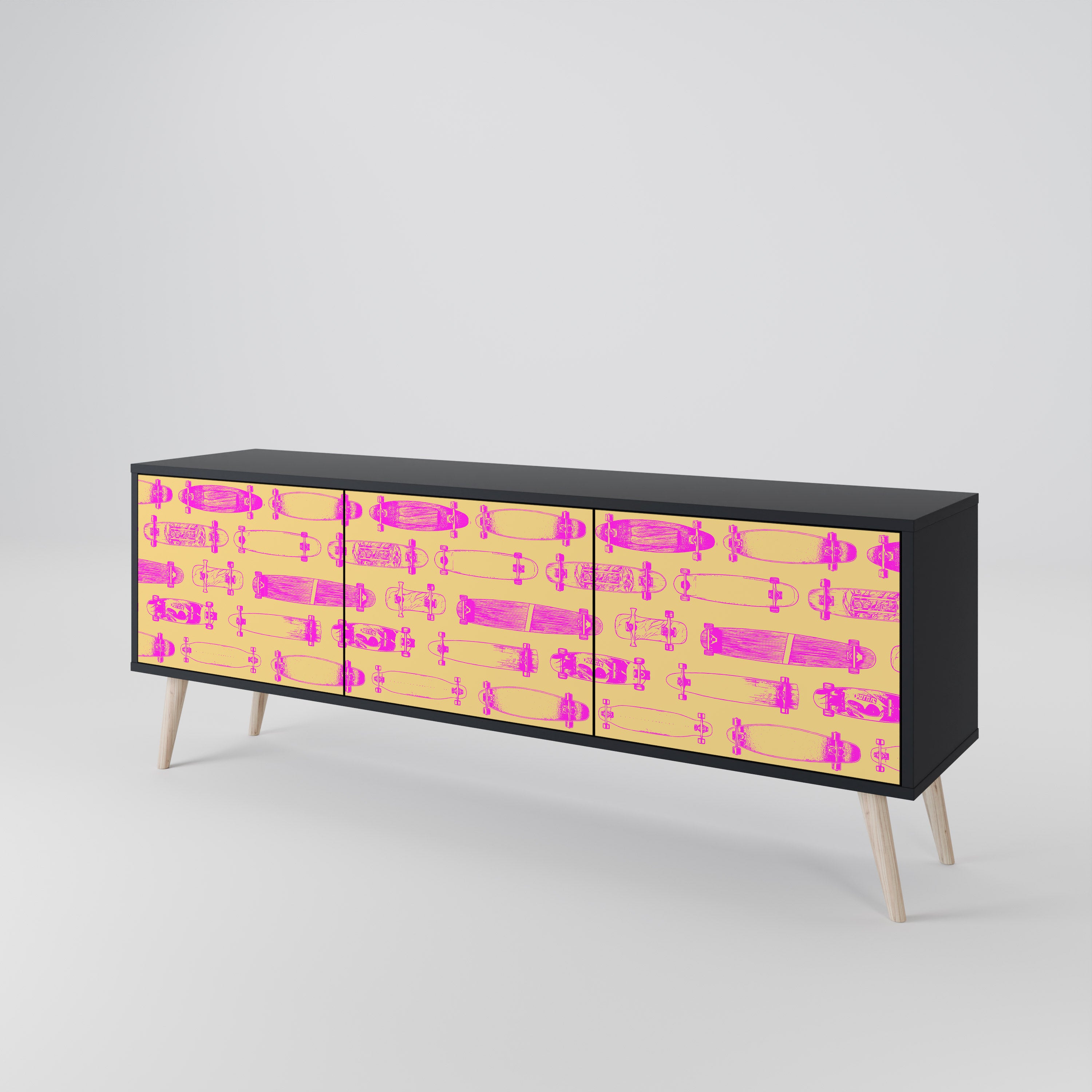 SKATEBOARD ARTISTRY Třídveřový TV stolek