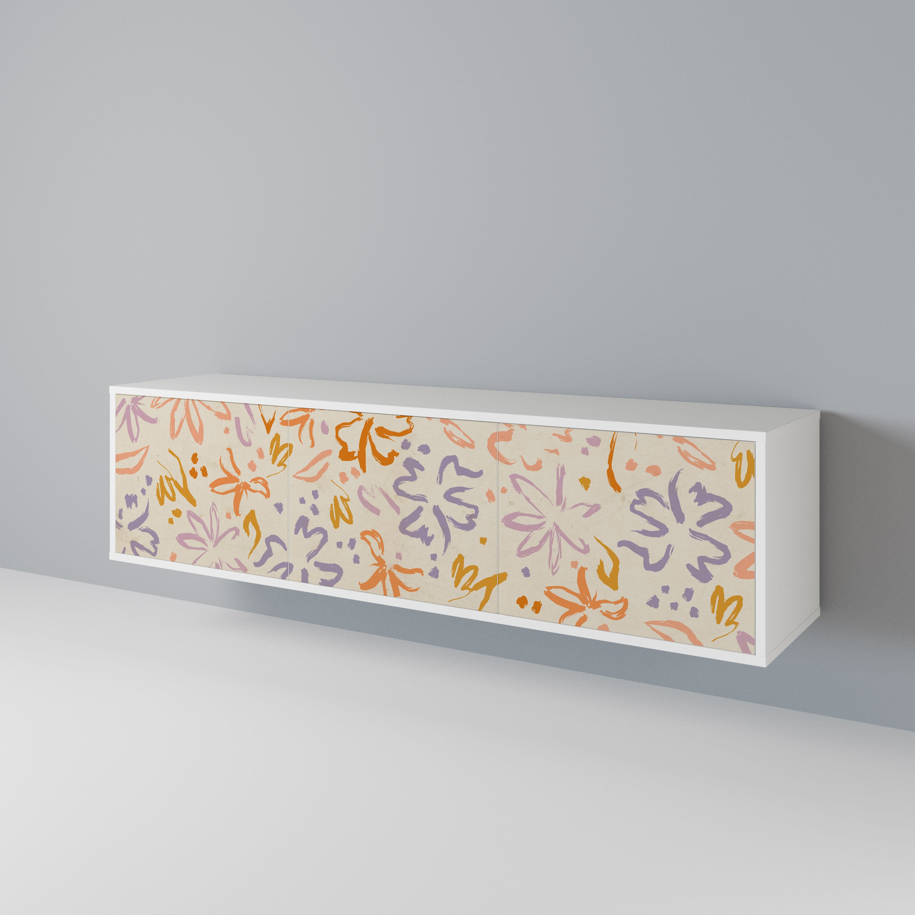 SPRING WHIMSY Třídveřový TV stolek
