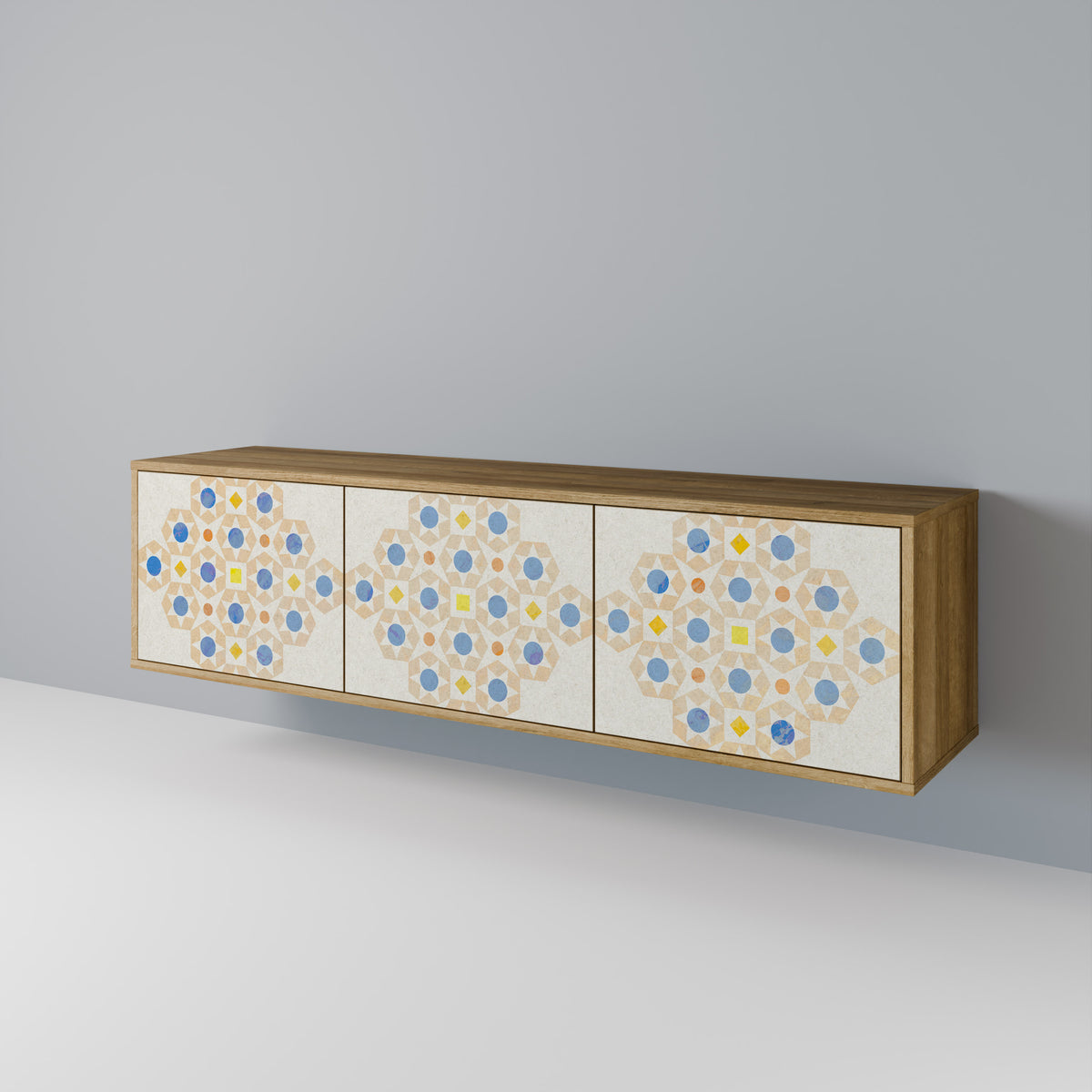PATTERNED PRISM Třídveřový TV stolek