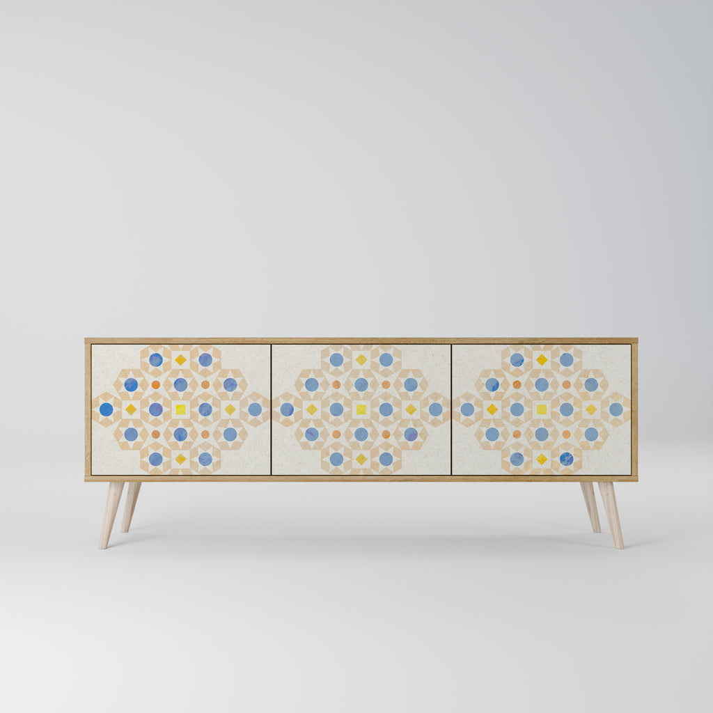 PATTERNED PRISM Třídveřový TV stolek