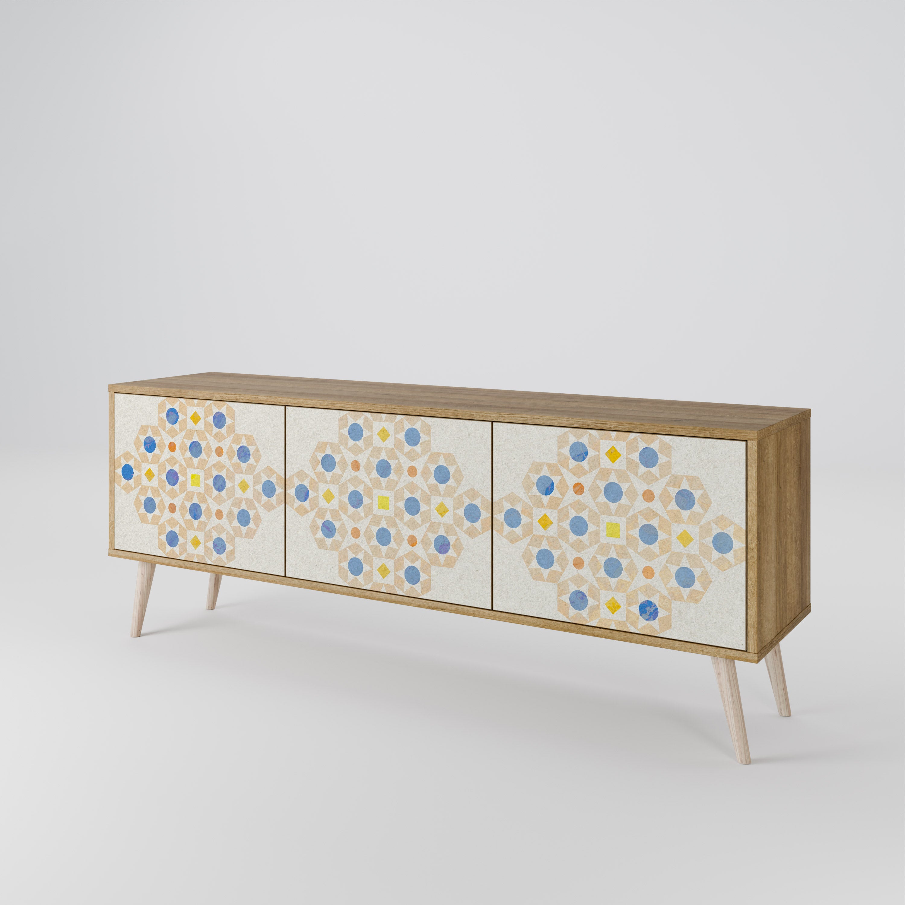 PATTERNED PRISM Třídveřový TV stolek