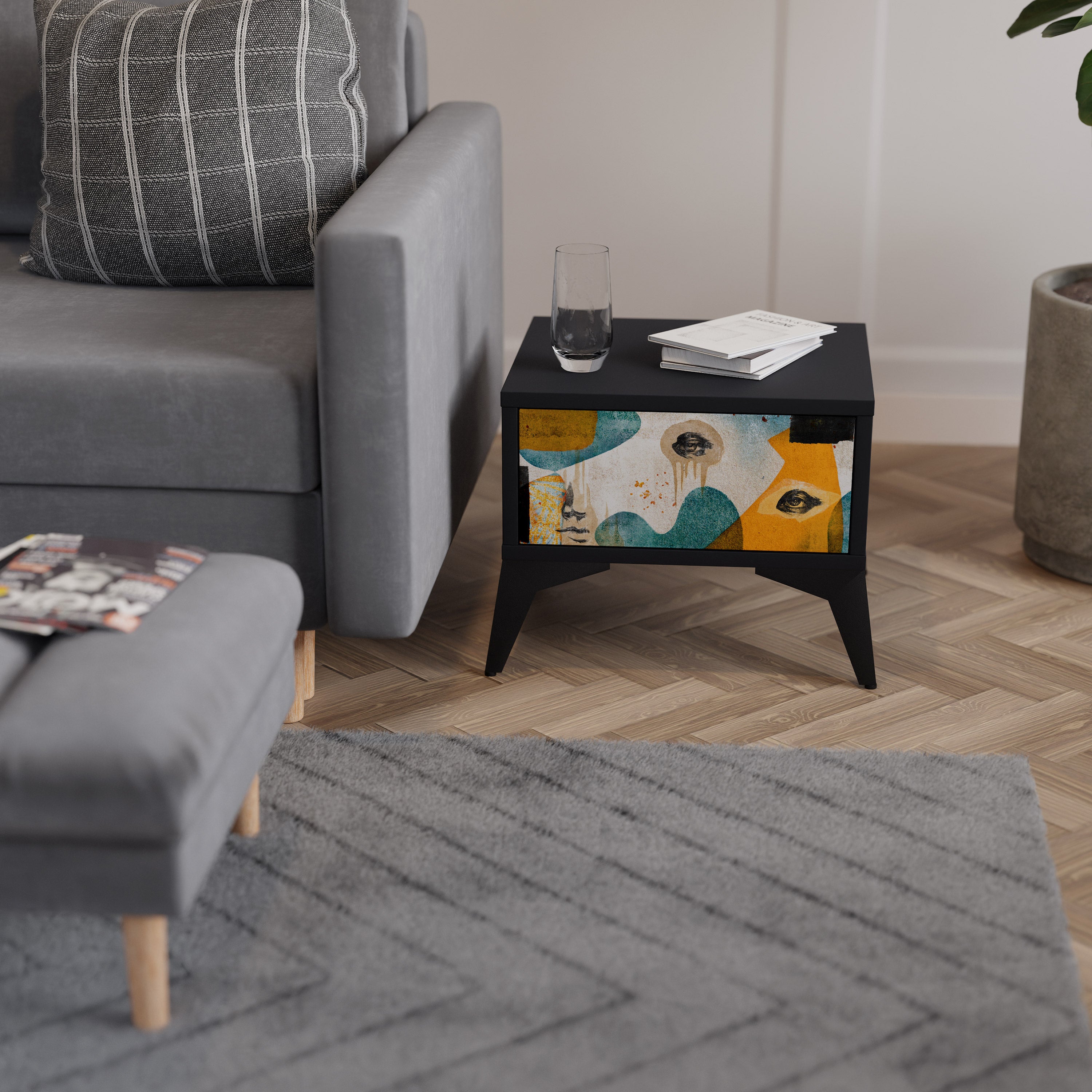 ABSTRACT FACES Noční stolek