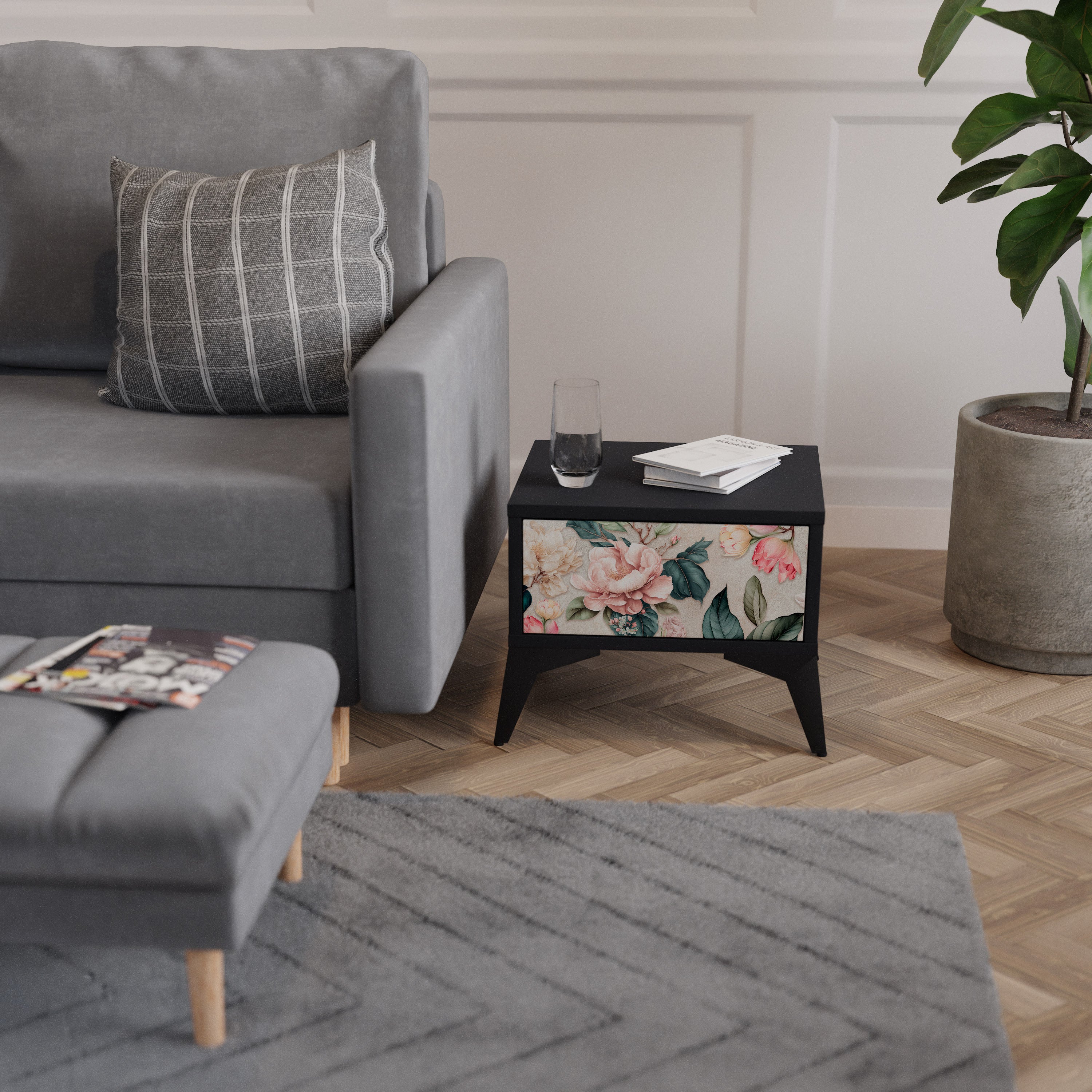 FLORAL GRACE Noční stolek