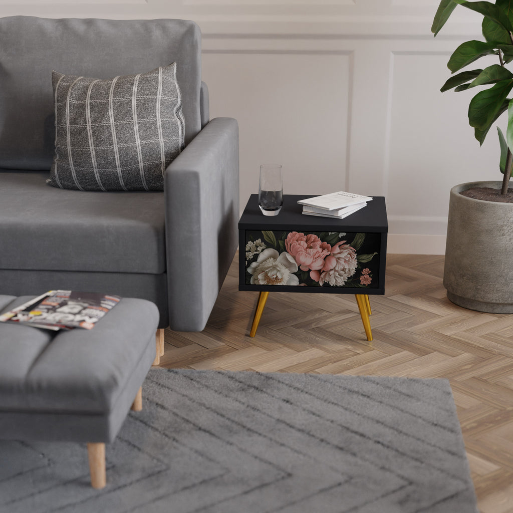 LUSH ELEGANCE Nightstand