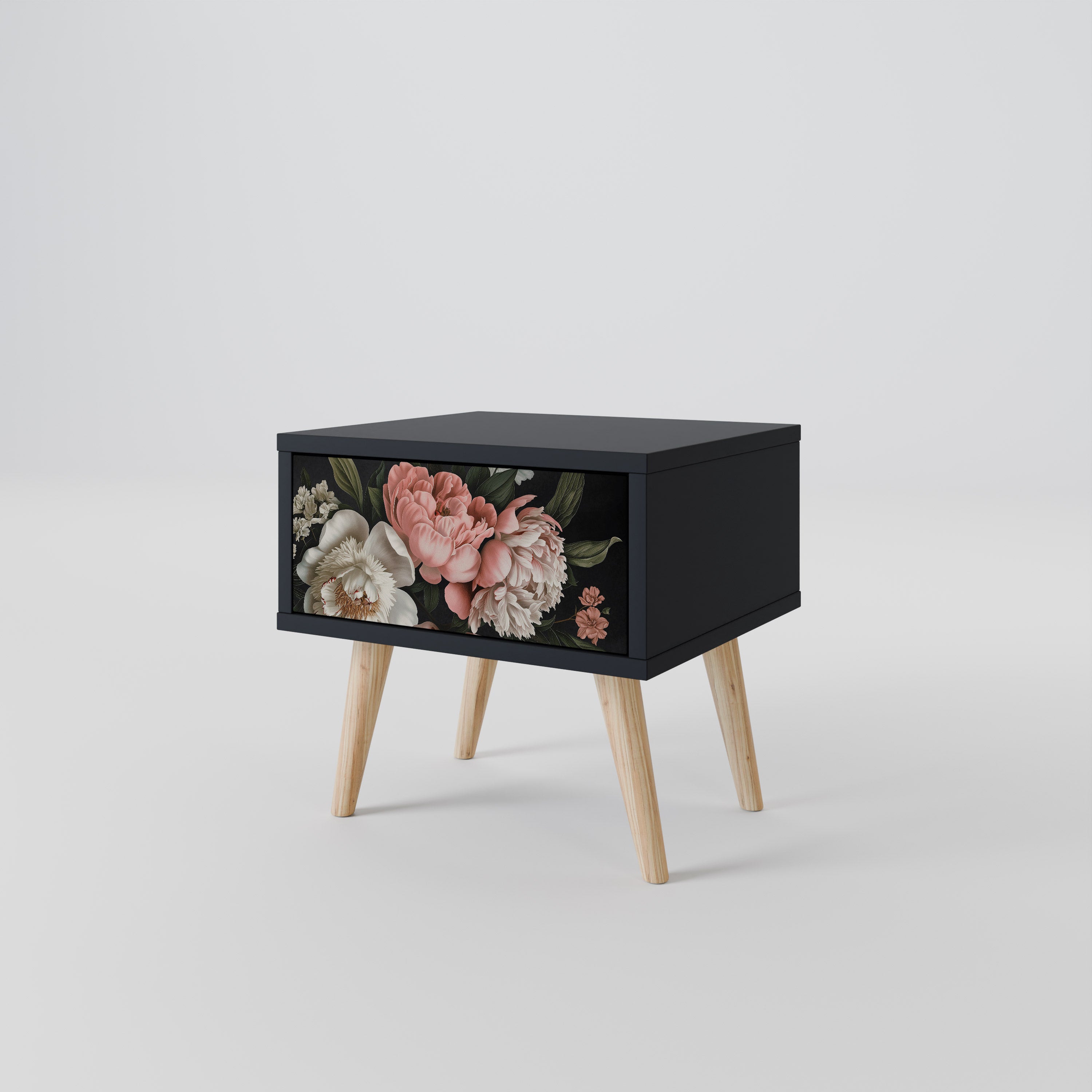 LUSH ELEGANCE Nightstand