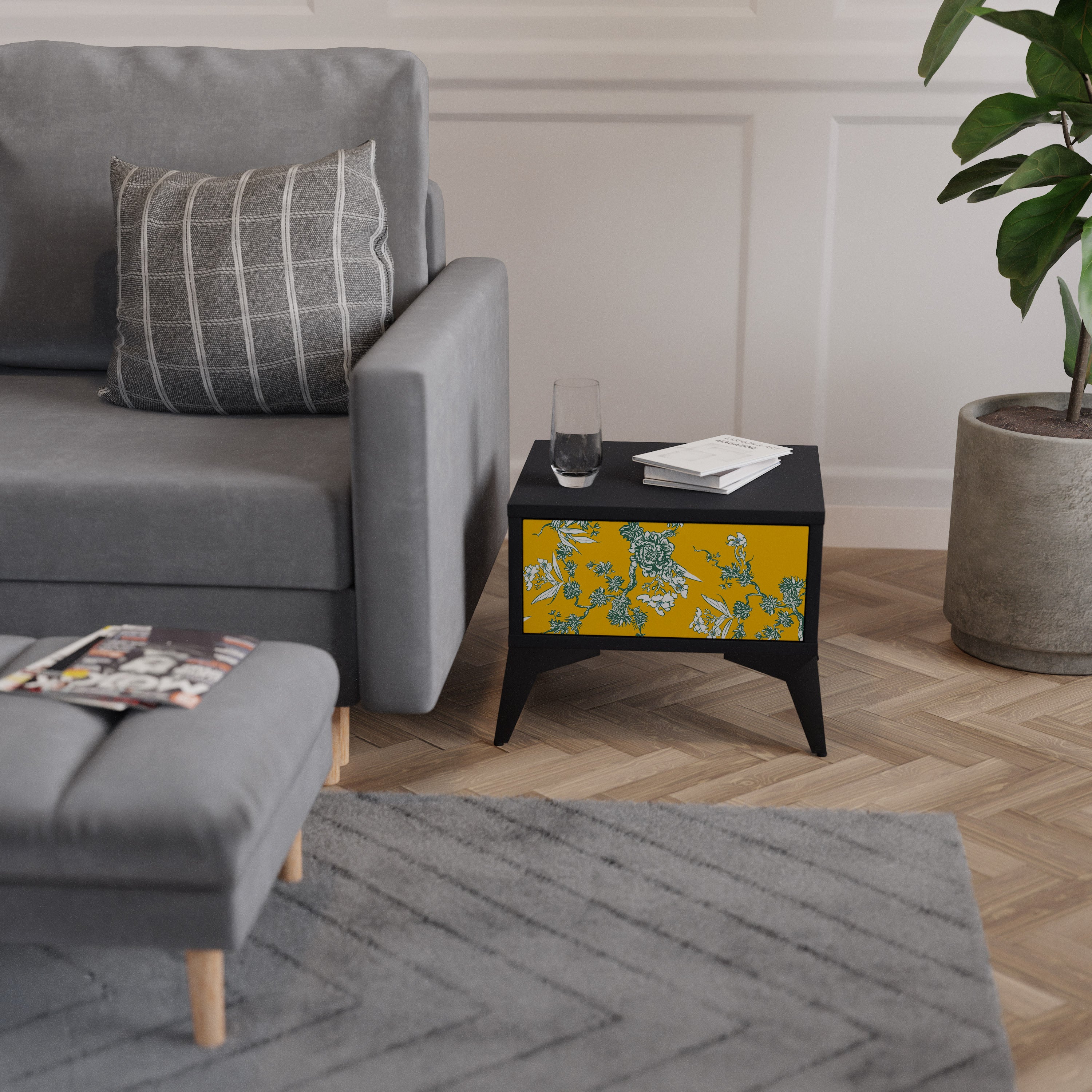 YELLOW CHINOISERIE Nightstand