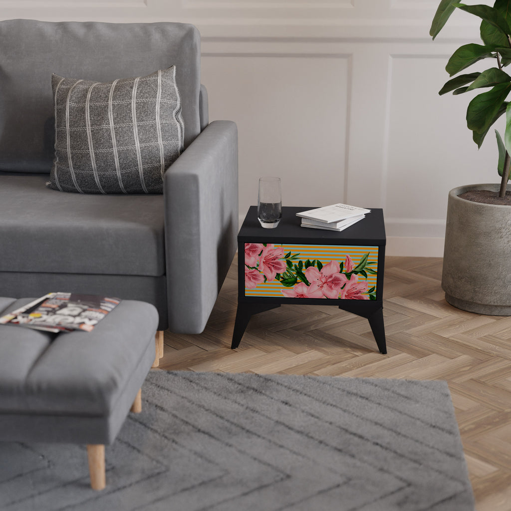 FRAGILE BEAUTY Nightstand