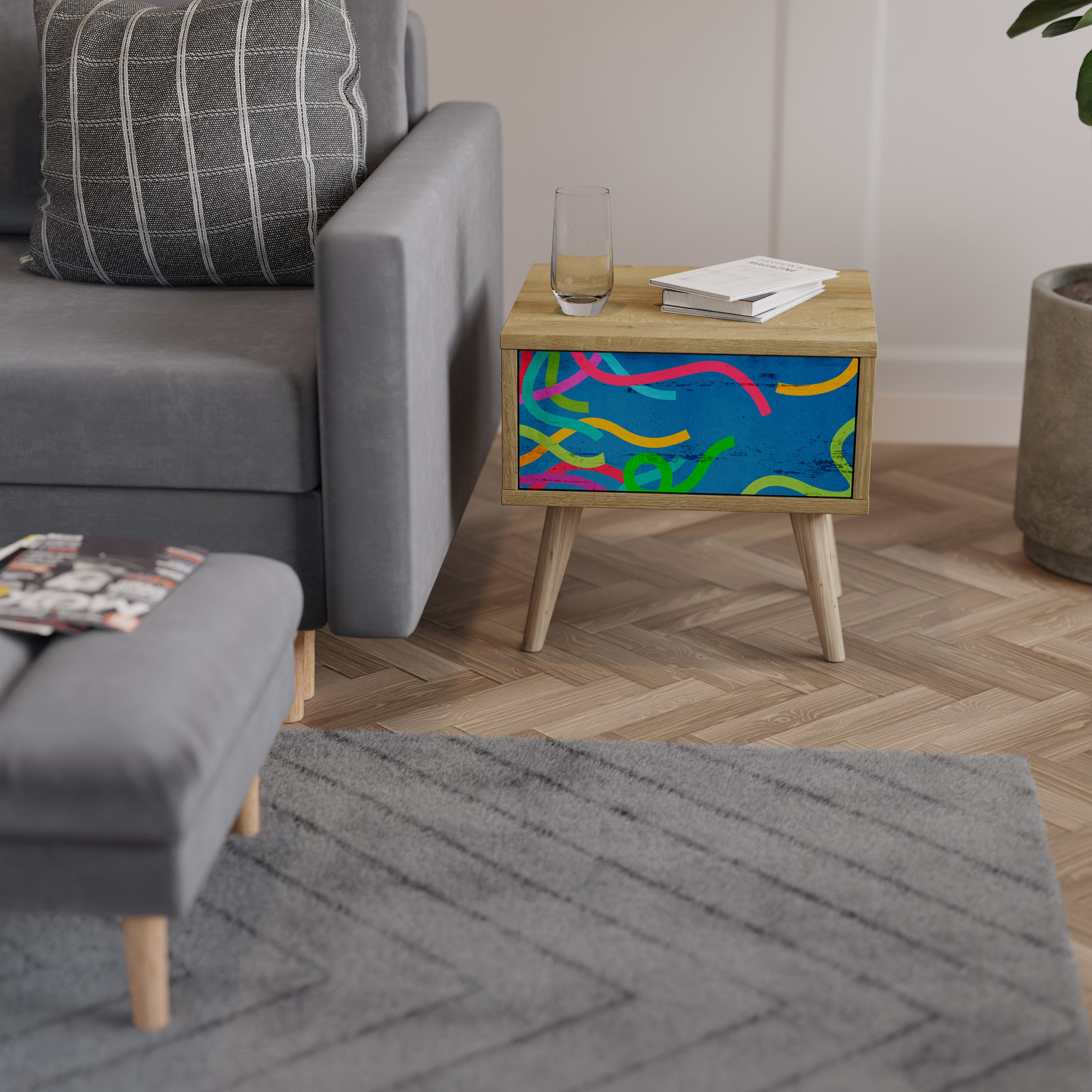 STREAMER TANGLE Nightstand