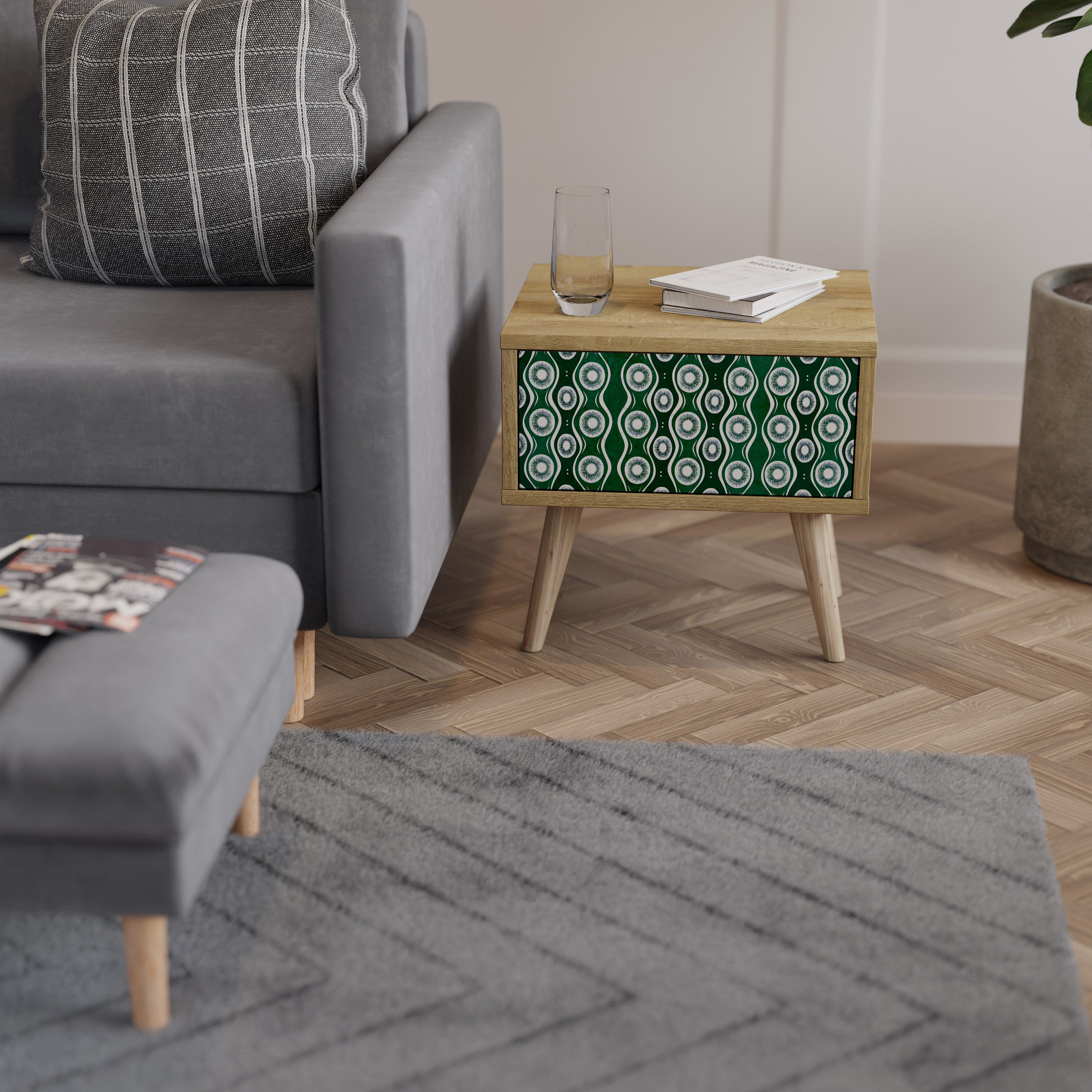 GREEN EYES Nightstand