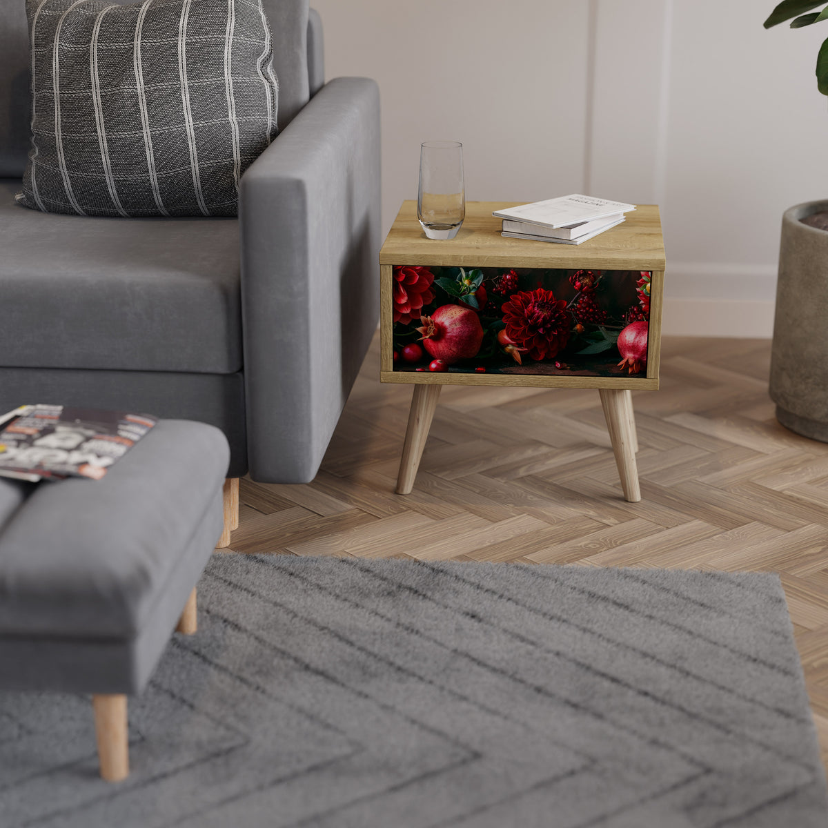 DAHLIAS AND POMEGRANATES Noční stolek