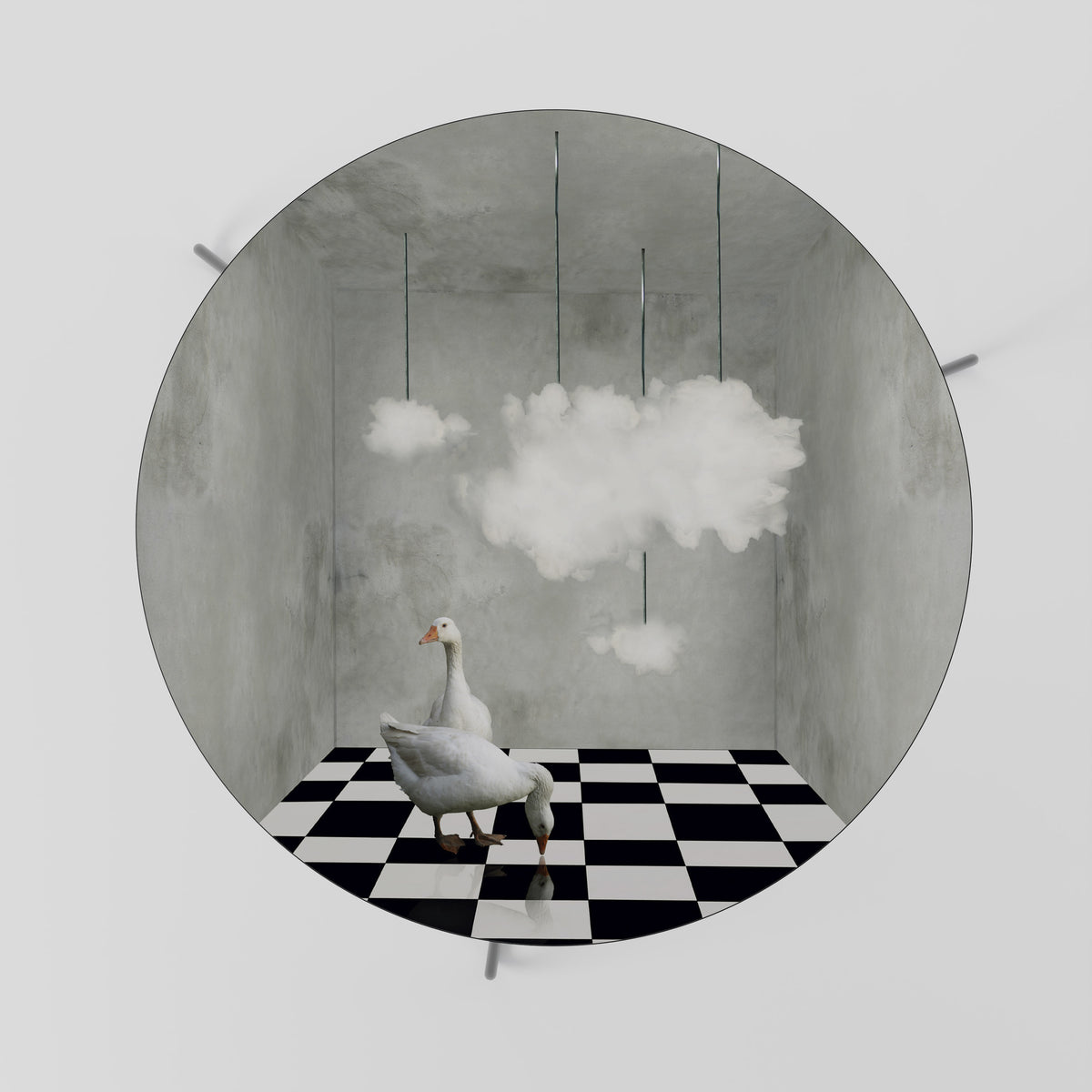 CHESS CLOUD SWAN Konferenční stolek