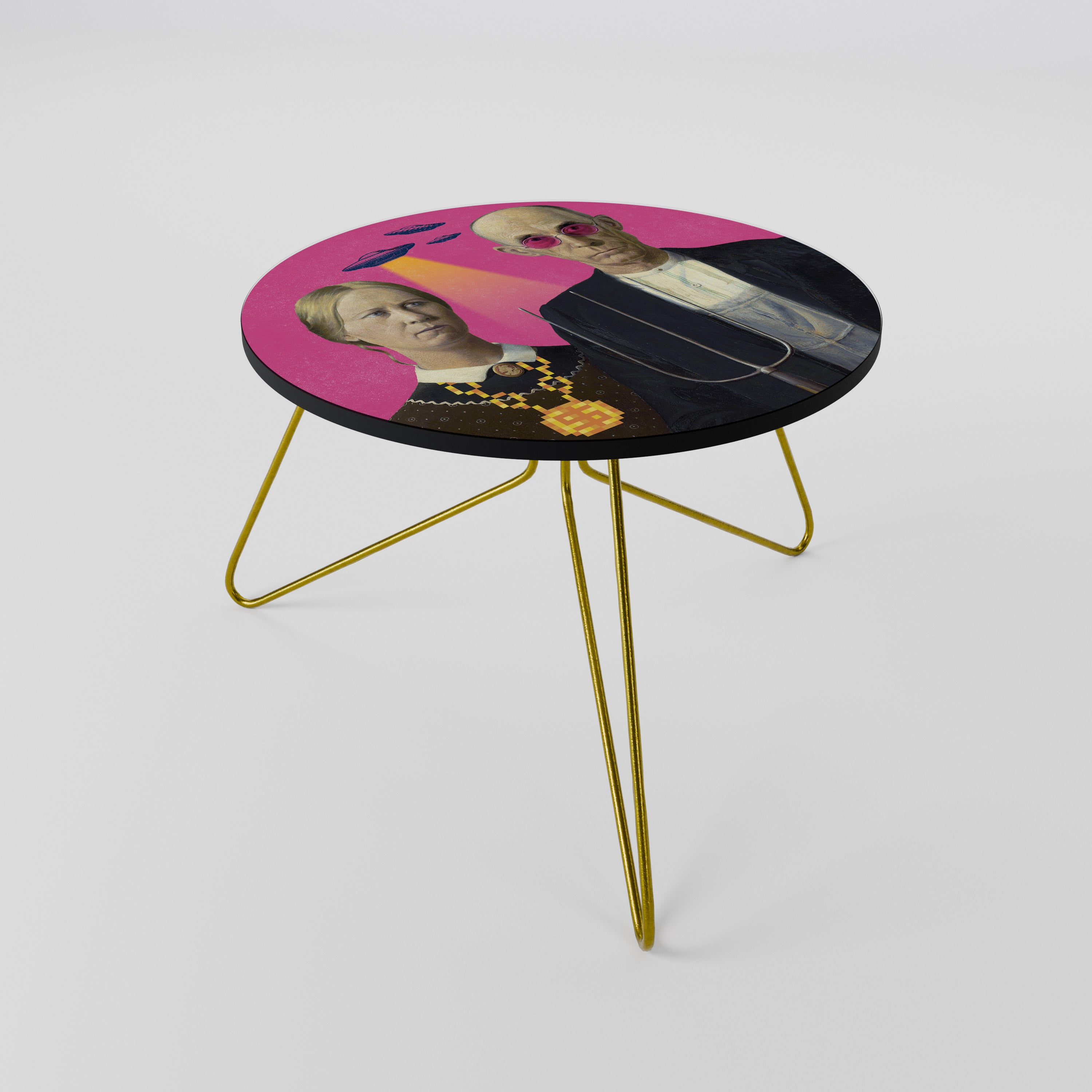 AMERICAN GOTHIC ALIEN Coffee Table