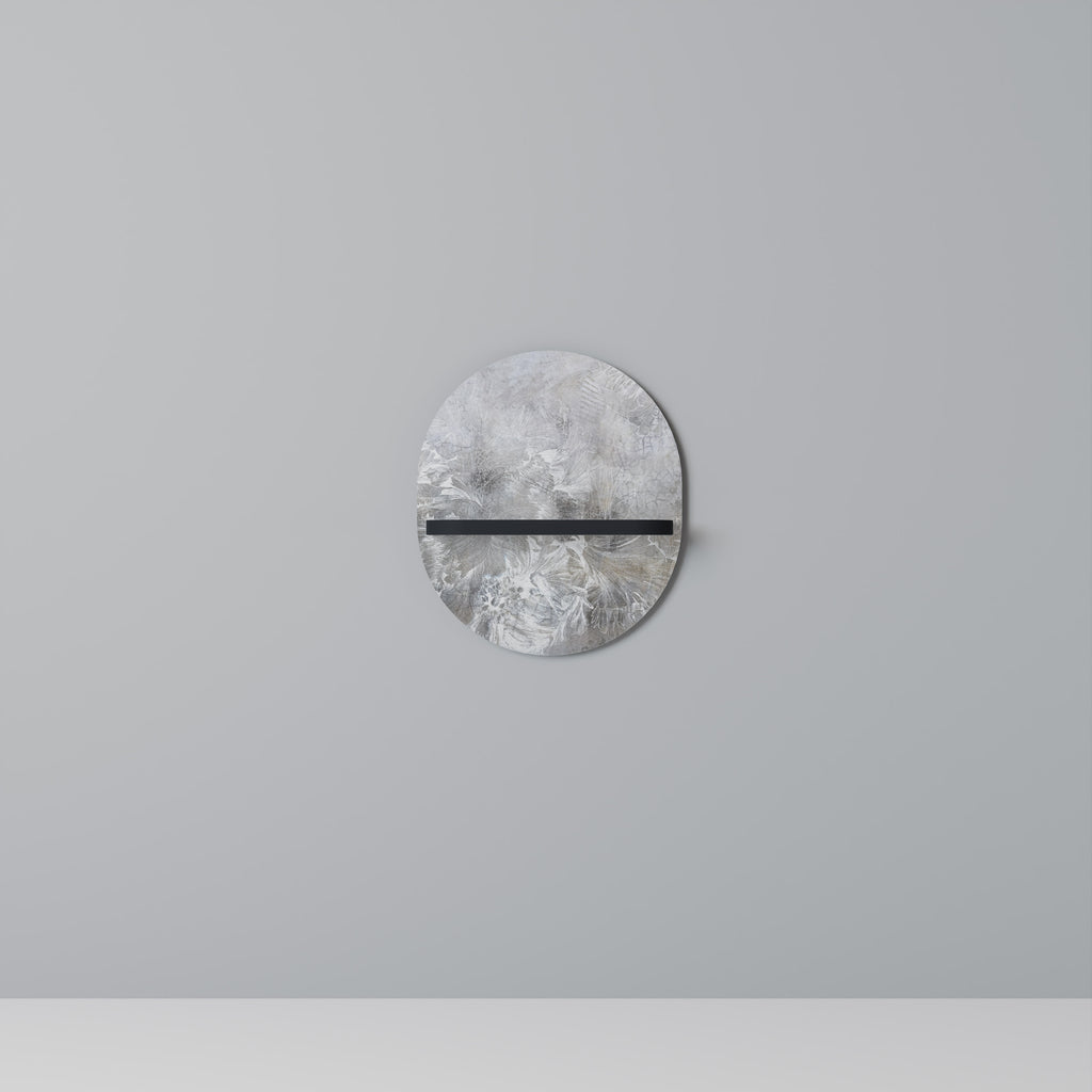 WHITE WHISPER Designová police