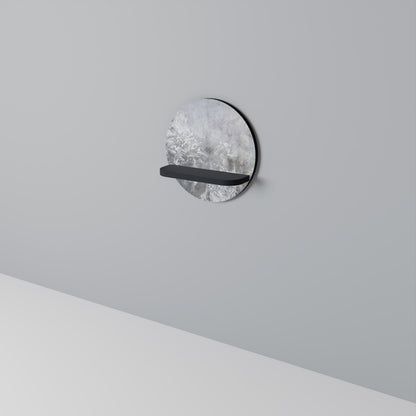 WHITE WHISPER Designová police