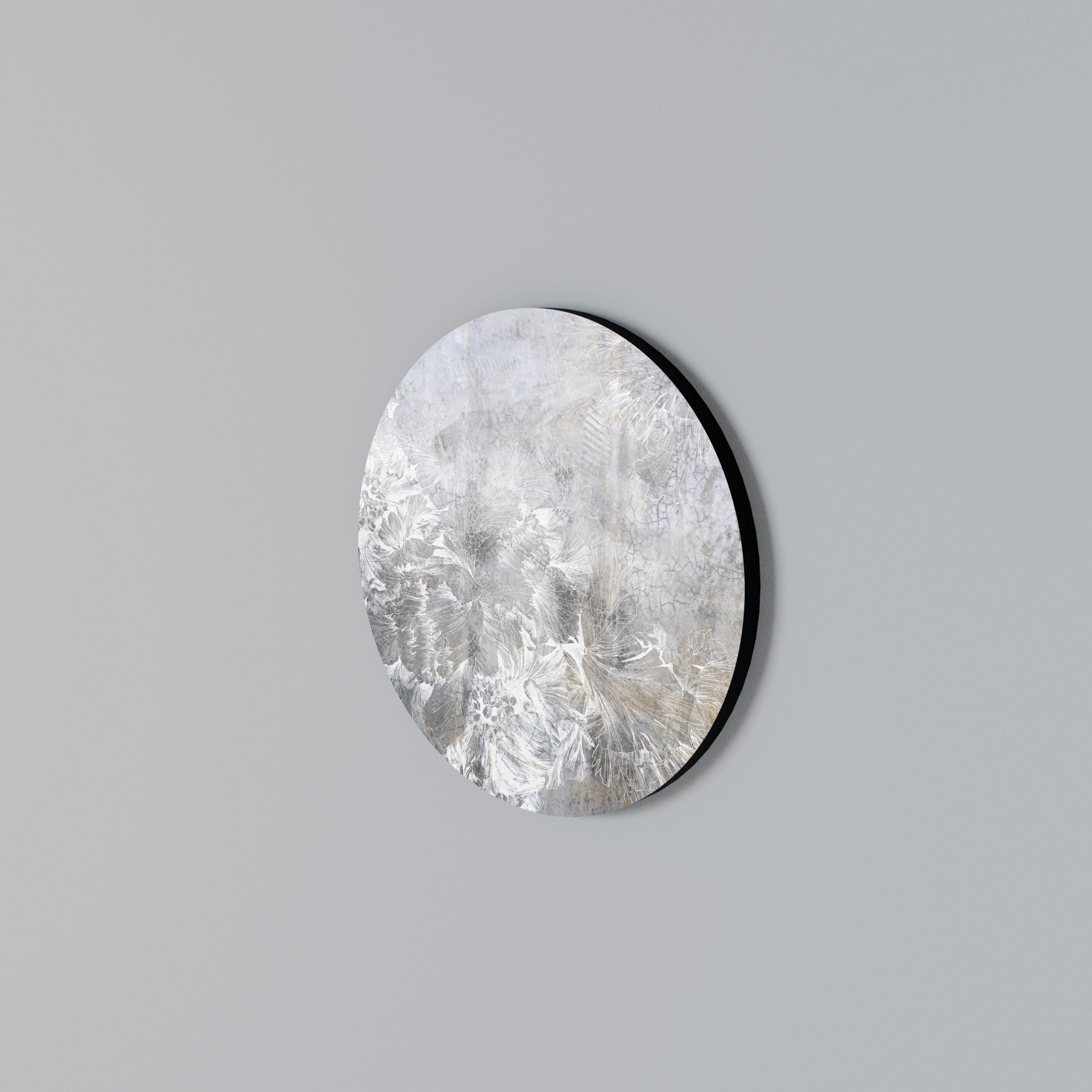WHITE WHISPER Round Wall Art
