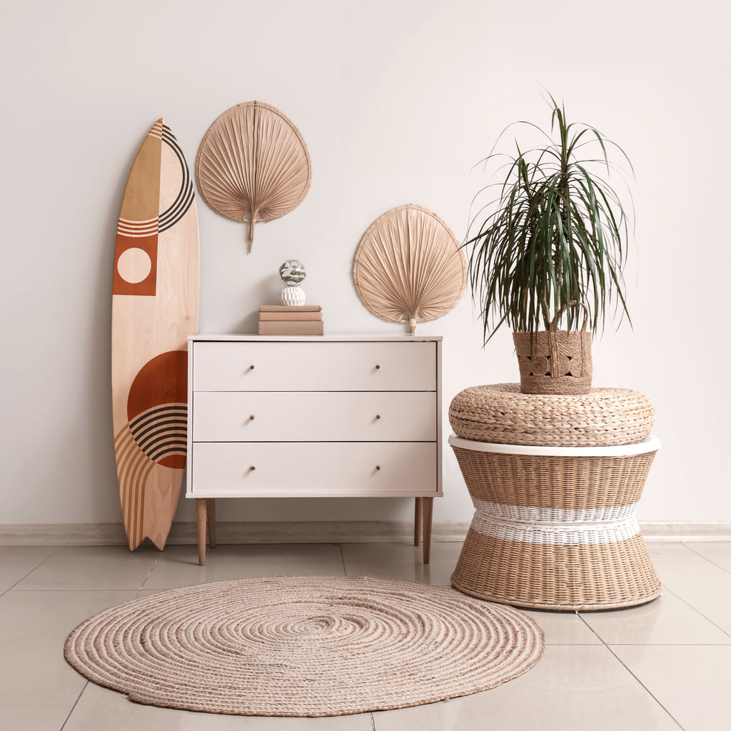 SPACE AROUND Dekorativní panel ve tvaru surfu