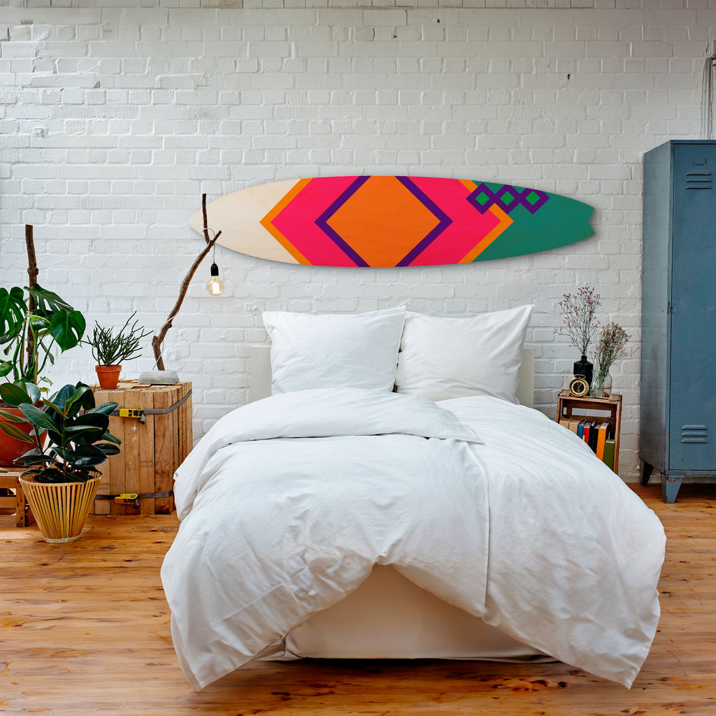 LUMINOUS BRILLIANCE Dekorativní panel ve tvaru surfu