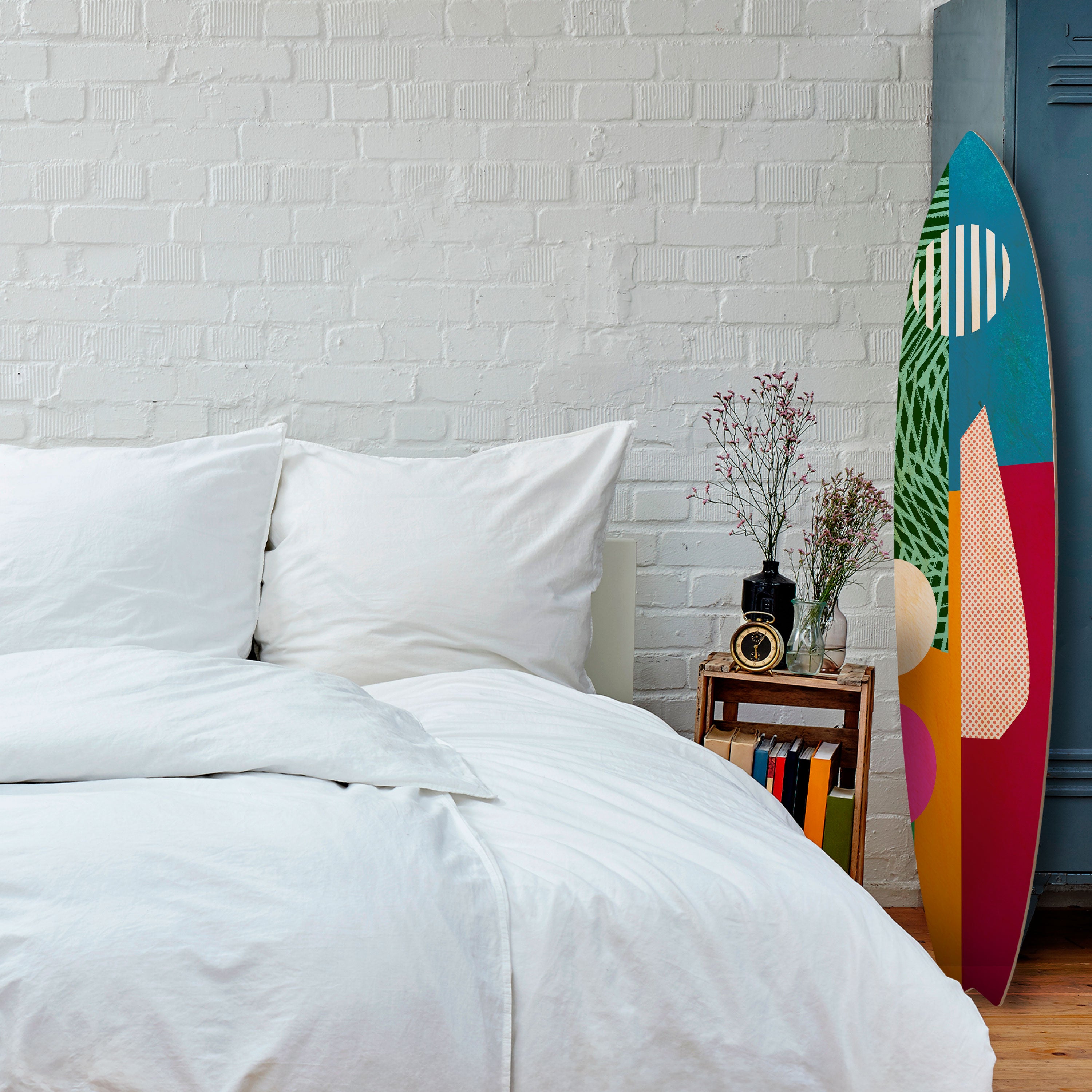 VIVID VIBES Dekorativní panel ve tvaru surfu