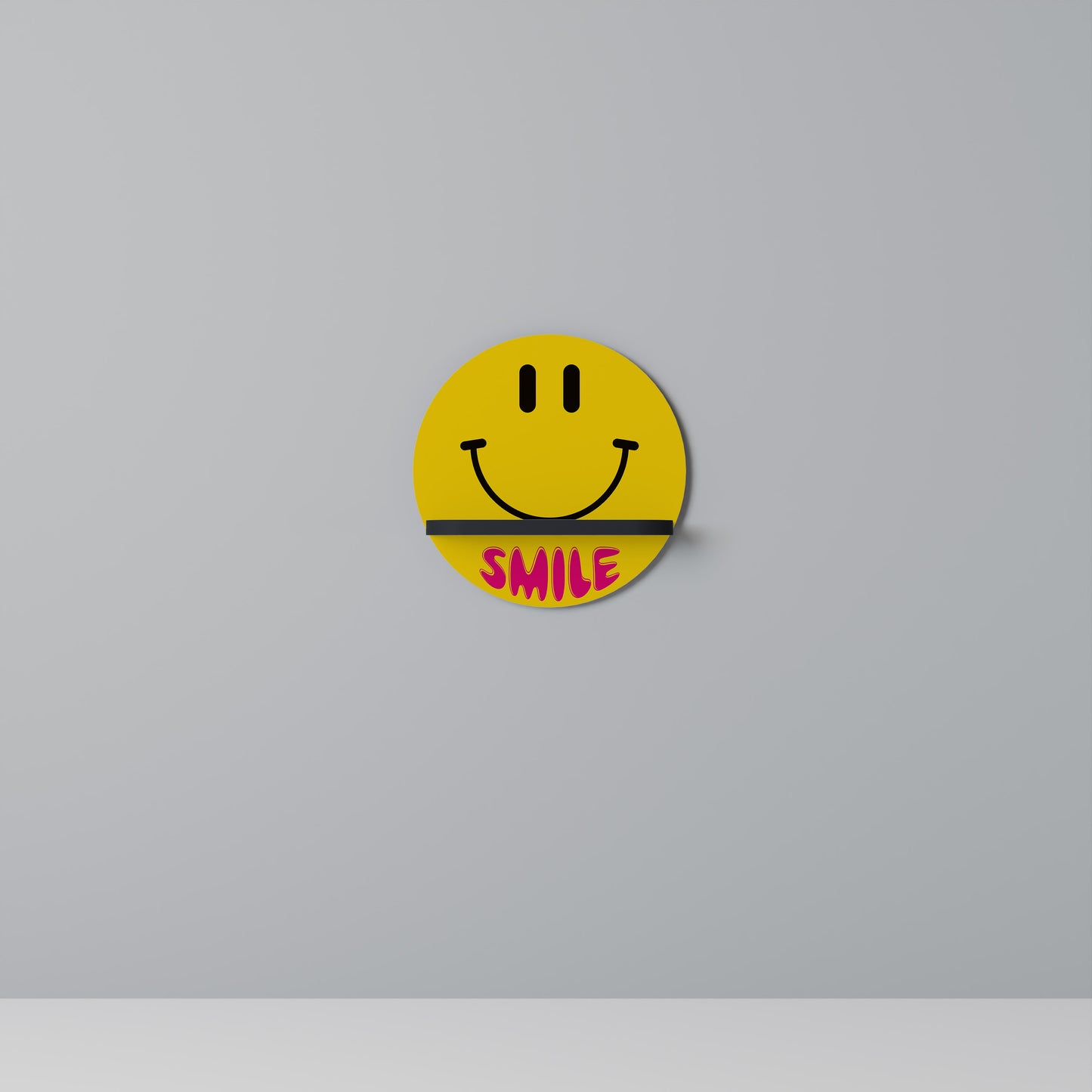 KEEP SMILING Designová police
