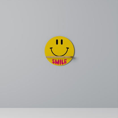 KEEP SMILING Designová police