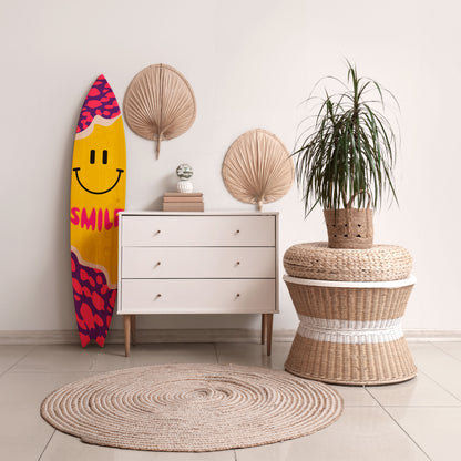 KEEP SMILING Dekorativní panel ve tvaru surfu