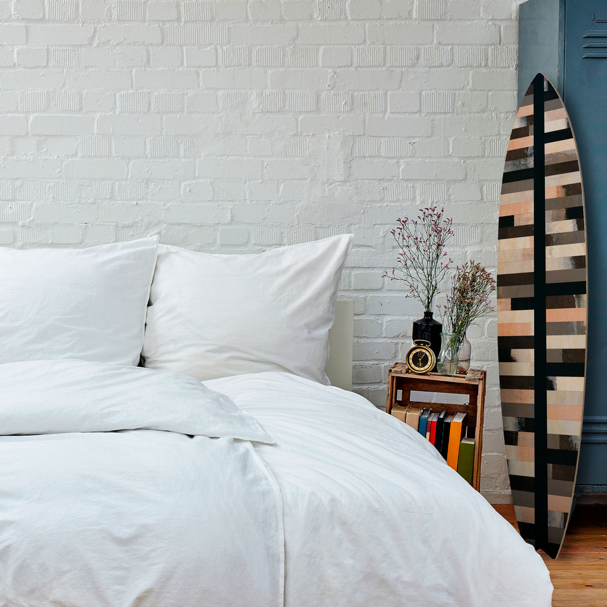 COLLAGE OF RECTANGLES Dekorativní panel ve tvaru surfu