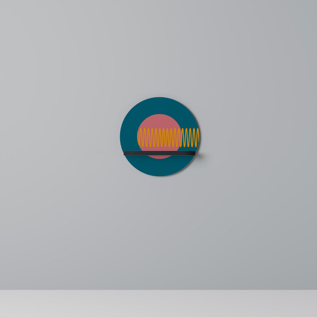 SOUND SOURCE Designová police