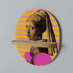 HER WITH A PEARL Designová police