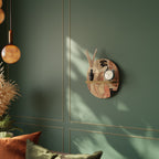 WOMAN, CAT AND EXTRA BROWN Designová police