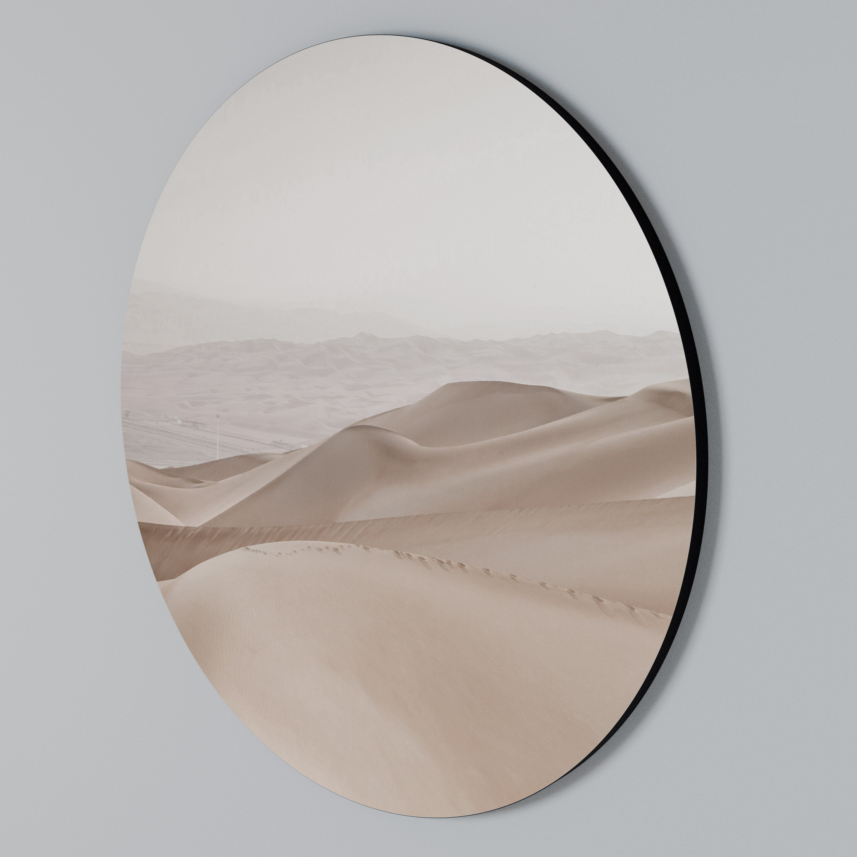 TRANQUIL TIDES Round Wall Art