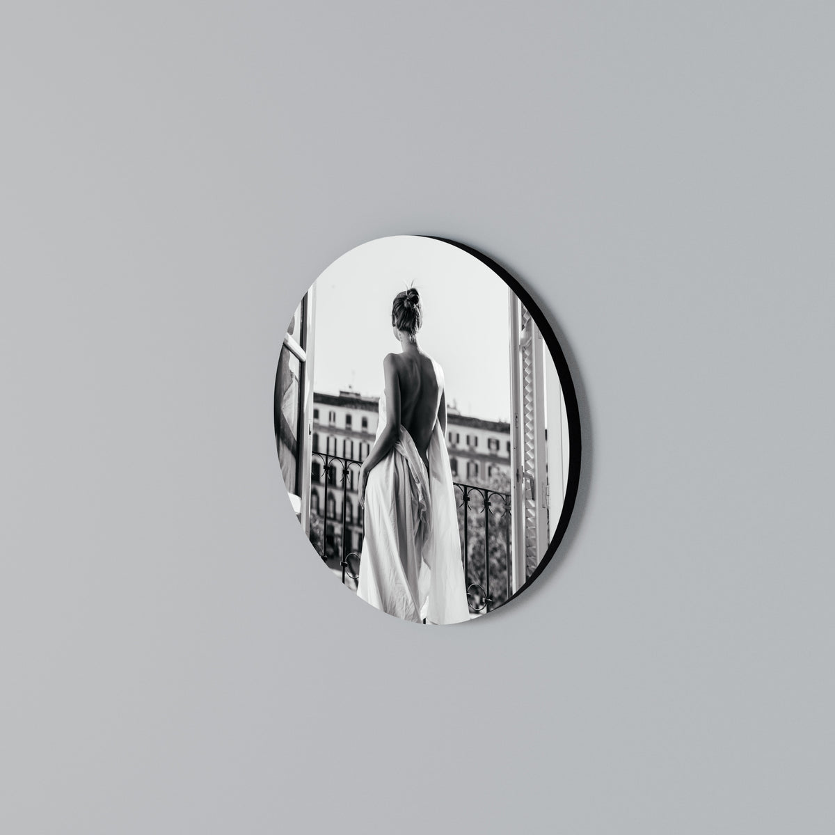 DRESS OF DREAMS Kulatá nástěnná dekorace