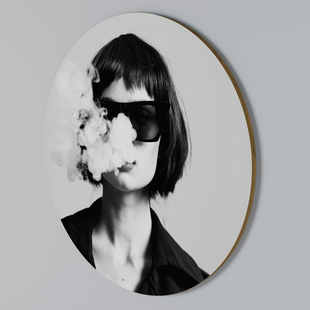 SMOKY BELLE Kulatá nástěnná dekorace